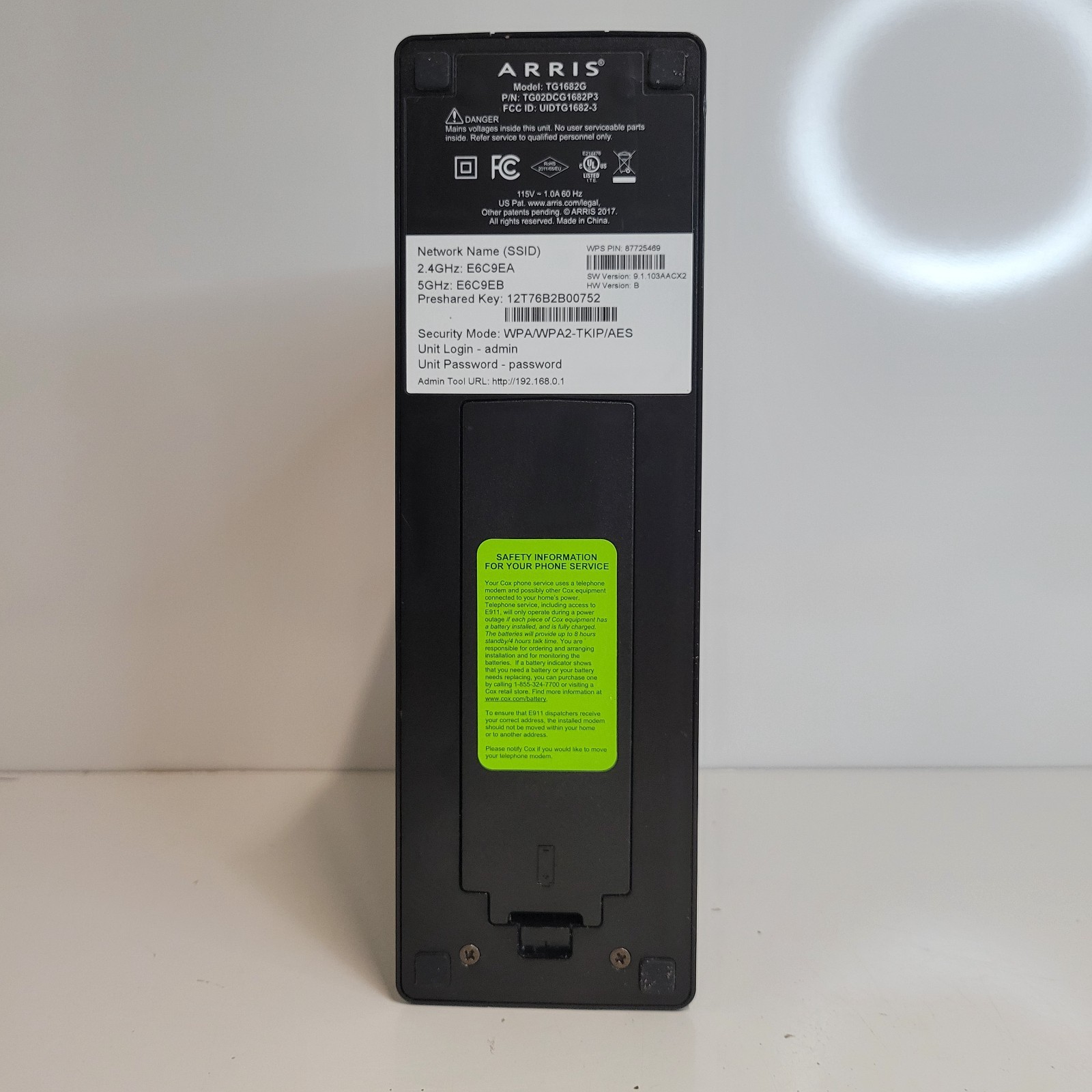 Arris Panoramic TG1682G Dual-Band WiFi Cable Modem