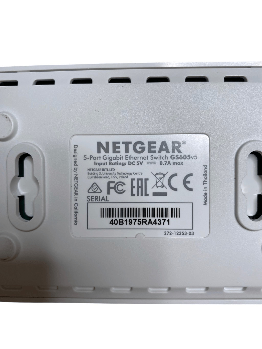 Netgear GS605 5 Port Gigabit Ethernet Switch With Power Adapter Ethernet Cord