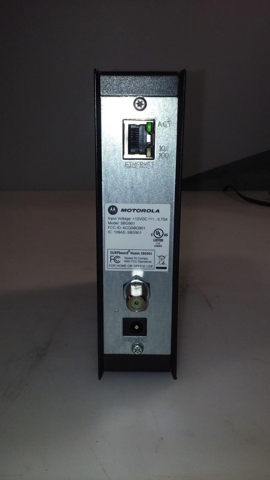 Motorola SBG901 DOCSIS 2.0 Wireless G Cable Modem Tested Working Sold As Is.
