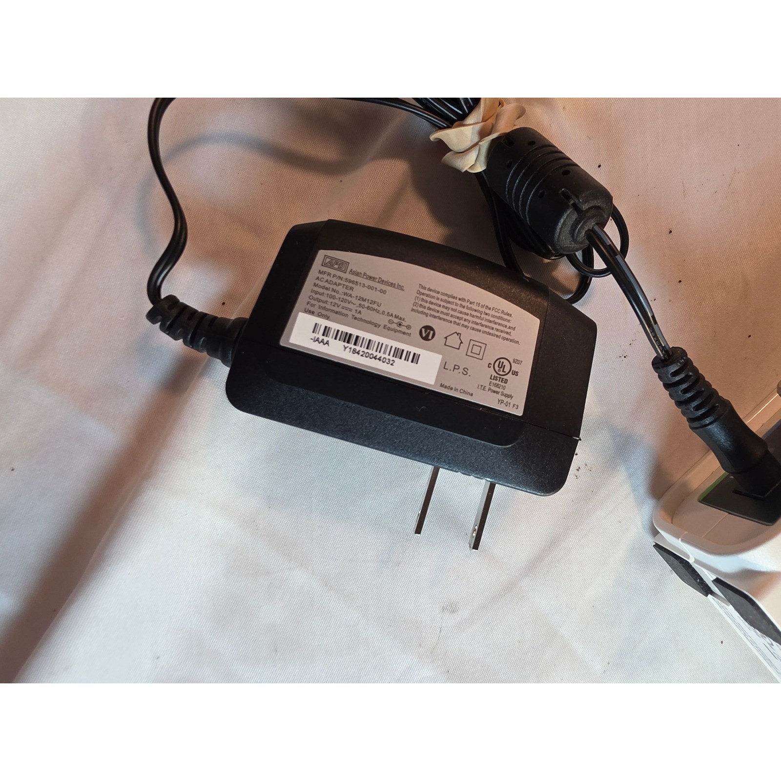 Arris SURFboard SB6190 DOCSIS 3.0 Cable Modem White with Power Adapter