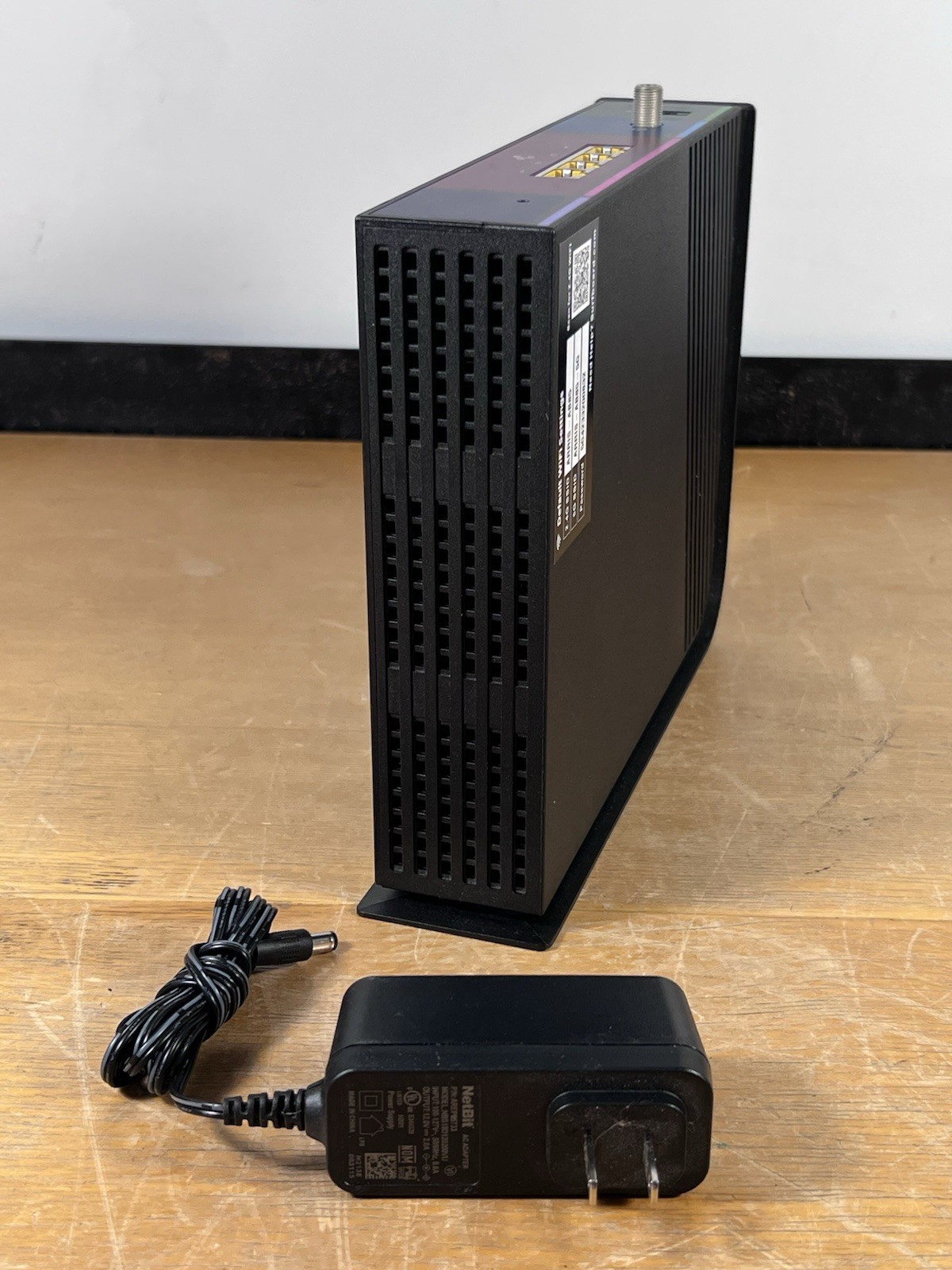 ARRIS SURFboard SBG7600AC2 Cable Modem WiFi Router Combo w/ Power Cord