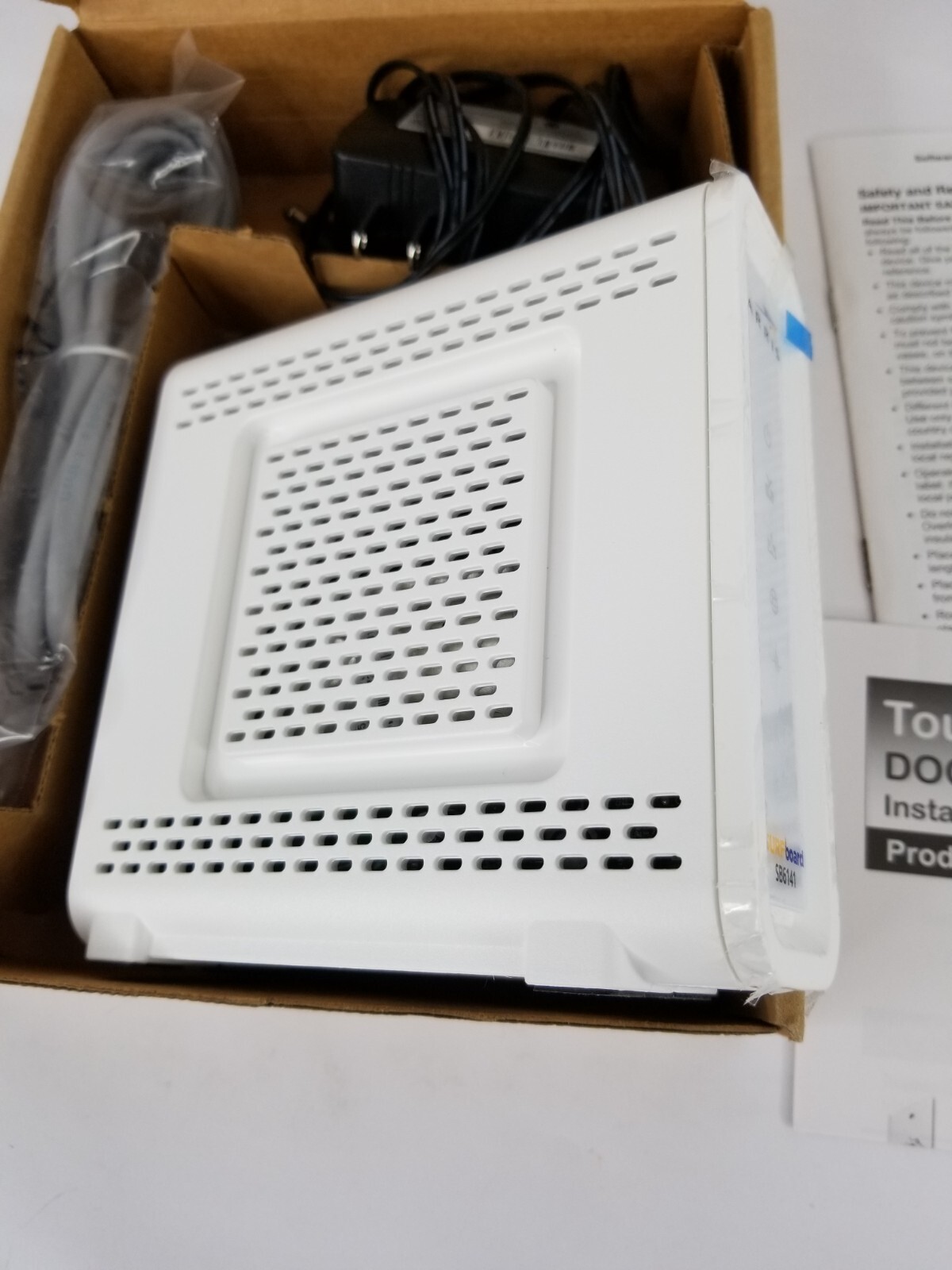 ARRIS Motorola SB6141 DOCSIS 3.0 Cable Modem