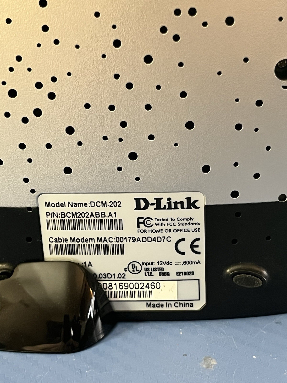 D-Link DCM-202 Broadband Modem UPC:790069271335