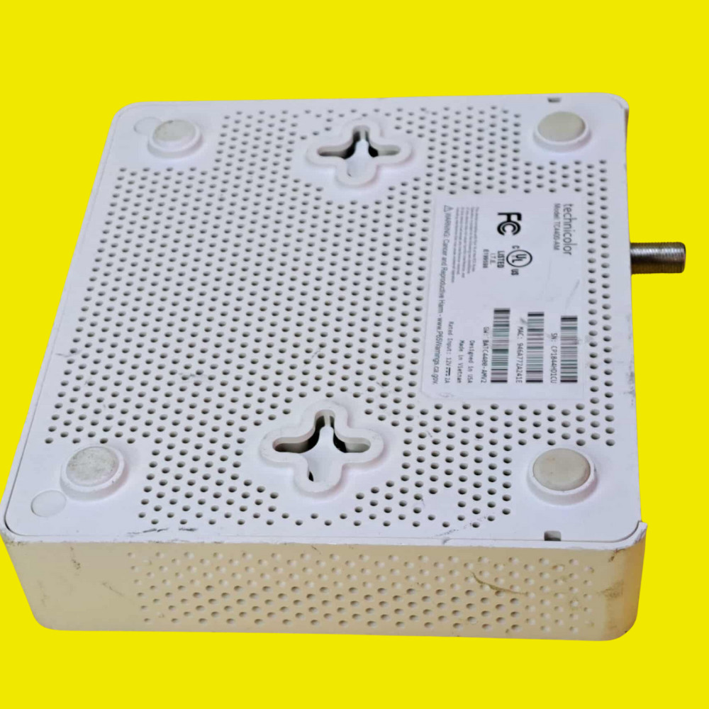 TECHNICOLOR TC4400-AM DOCSIS 3.1 CABLE MODEM 2 GIGABIT ETHERNET PORTS HIGH SPEED
