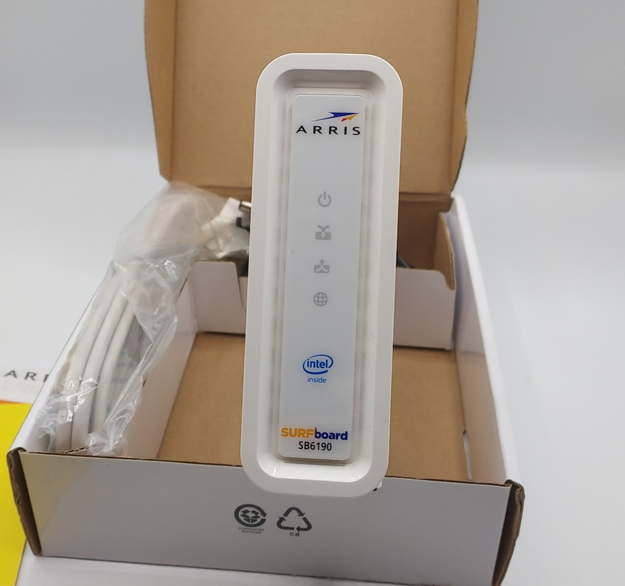 Arris Surfboard 3.0 Cable Modem SB6190 32 x 8 White Modem New Open Box