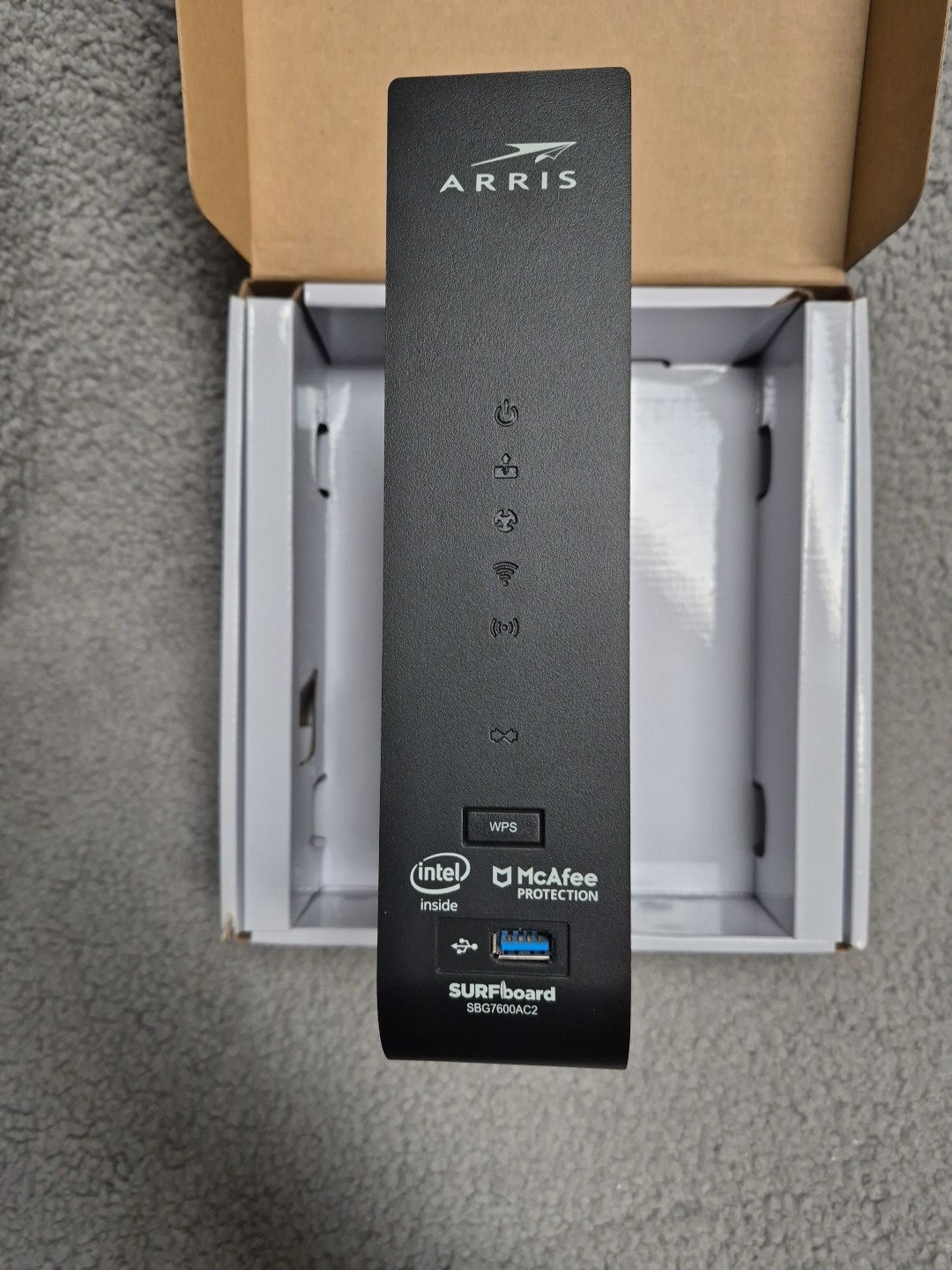 ARRIS SURFboard SBG7600AC2 32×8 DOCSIS 3.0 Cable Modem AC2350 Wi-Fi Router EUC