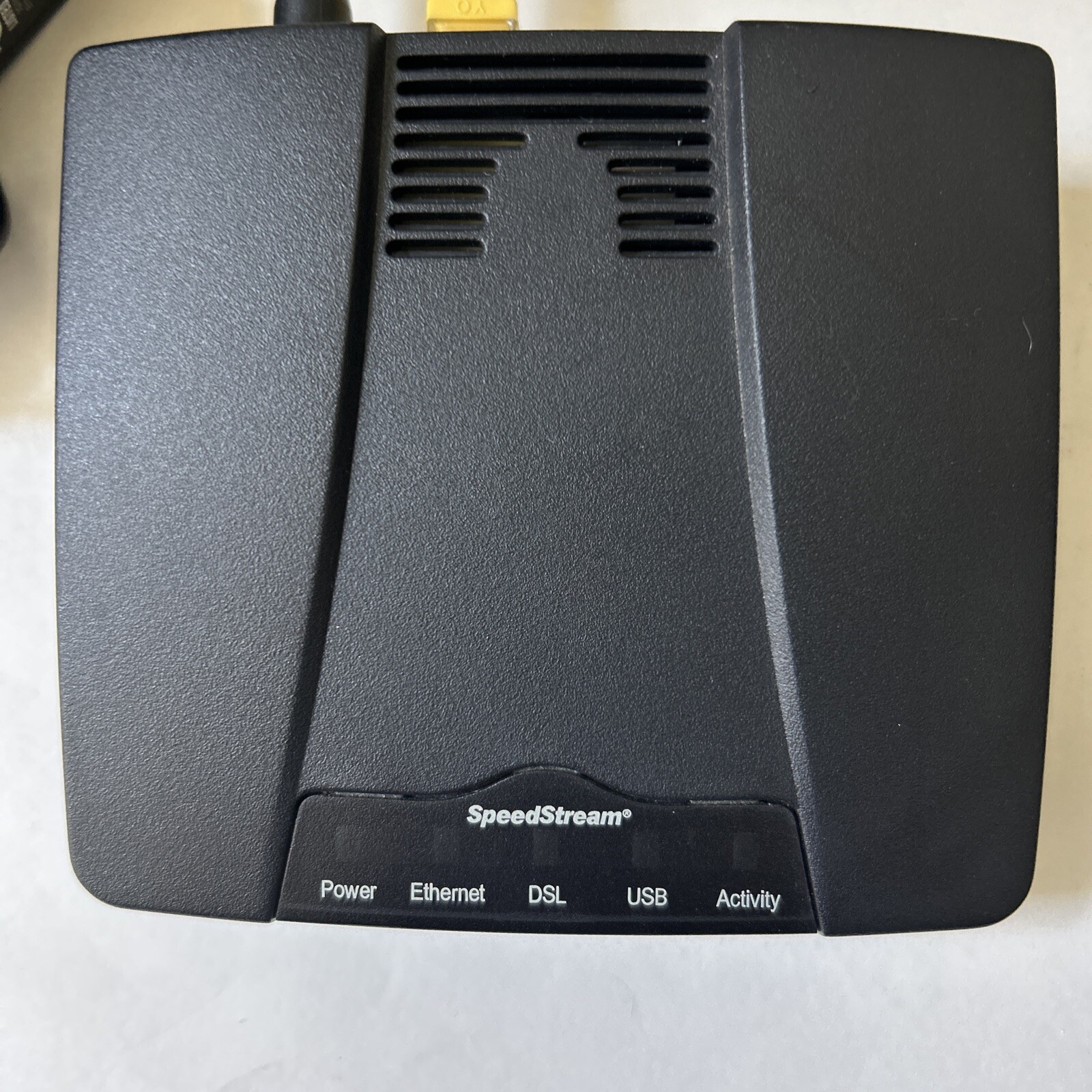 SIEMENS Speedstream 4200 Ethernet USB ADSL Modem-Power Supply & Ethernet cord