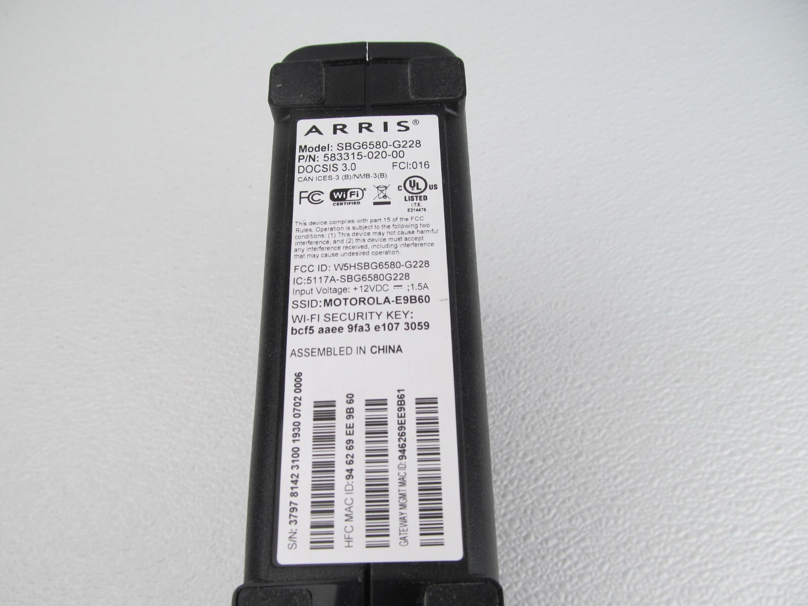 Arris Surfboard SBG6580-G228 DOCSIS 3.0 Cable Modem Motorola -E9B60 Wi-Fi Router