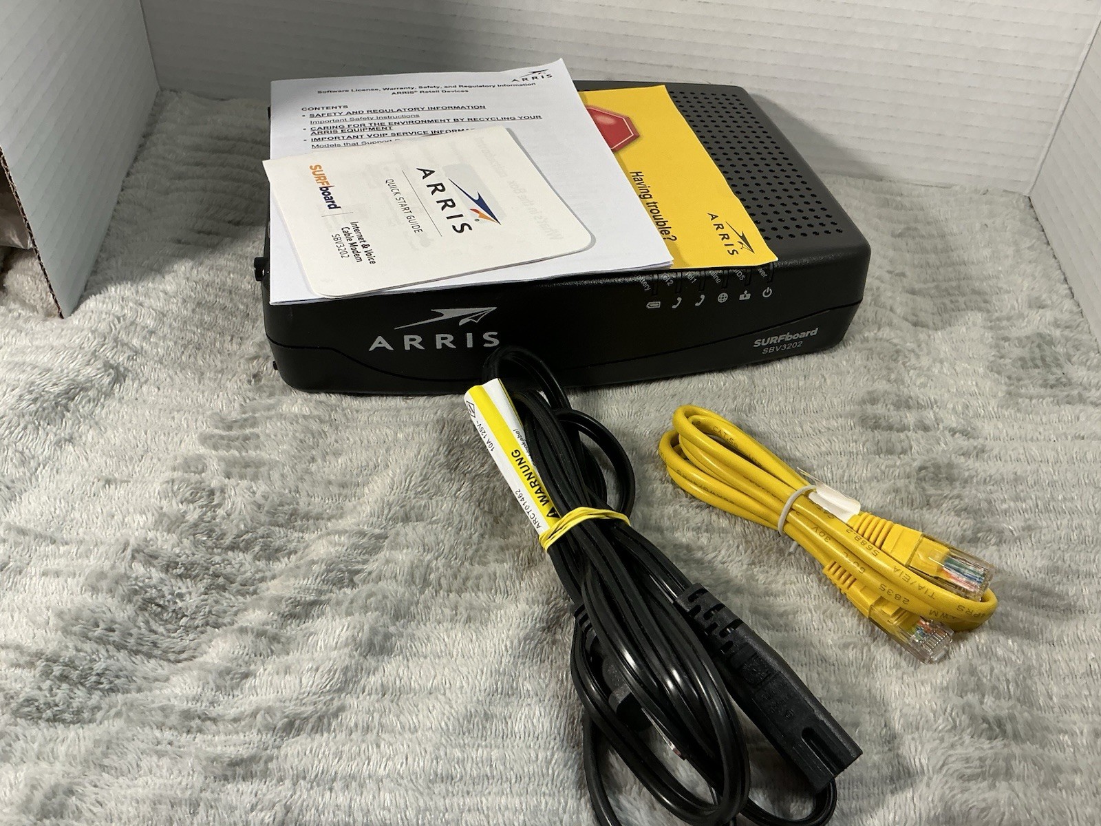 ARRIS SURFboard SBV3202 DOCSIS 3.0 Cable Modem Xfinity Voice Tested Works