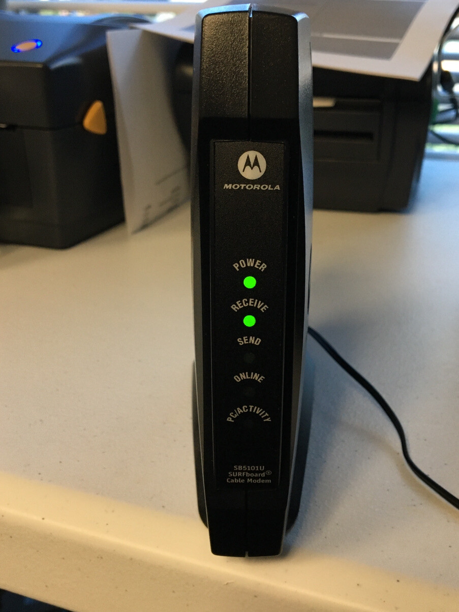Motorola SURFboard SB5101U (567005-005-00) 38.91 Mbps Cable Modem. Open box