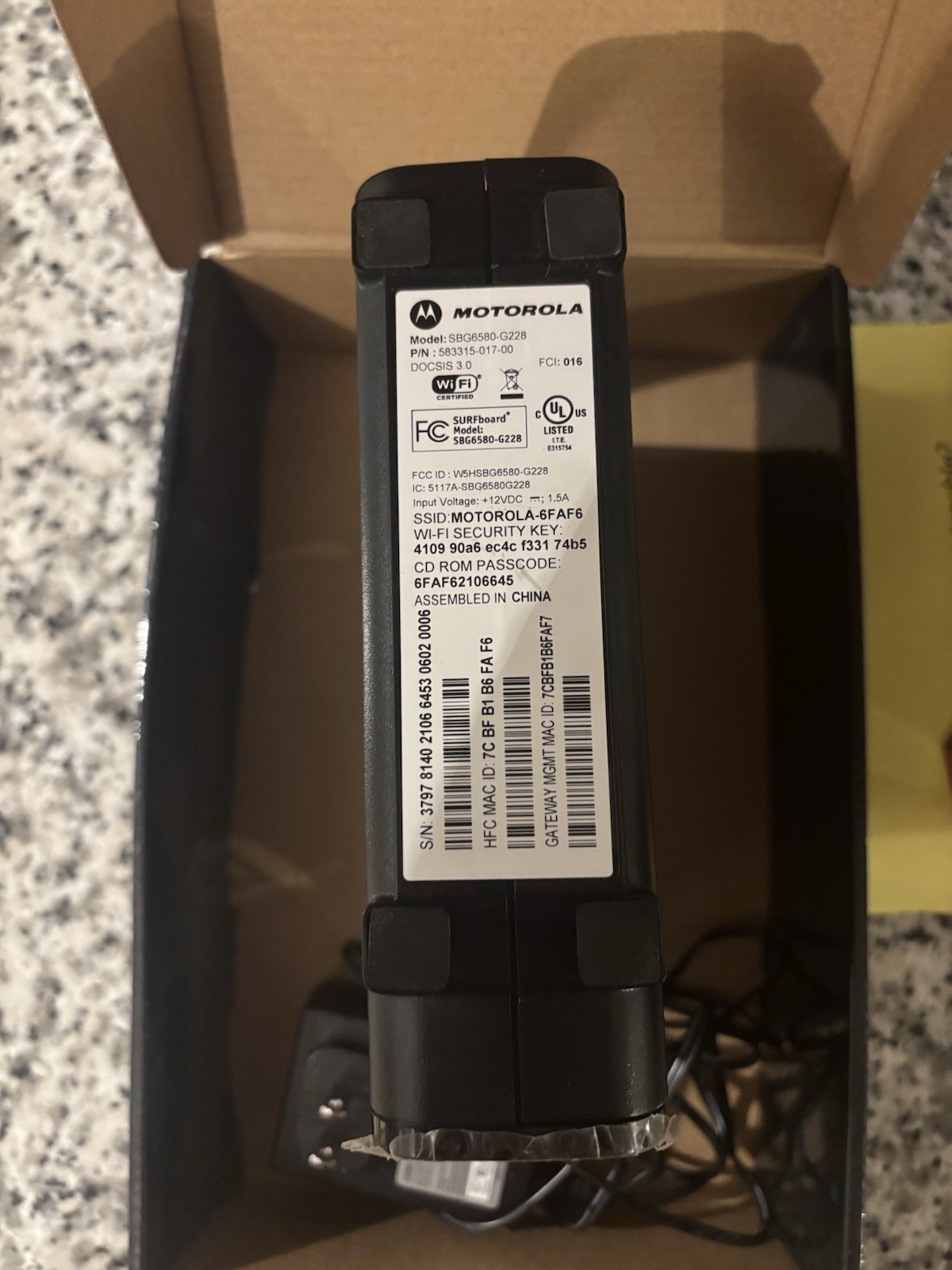 Motorola SURFboard® eXtreme Wireless Cable Modem & Gigabit Router New Opened Box