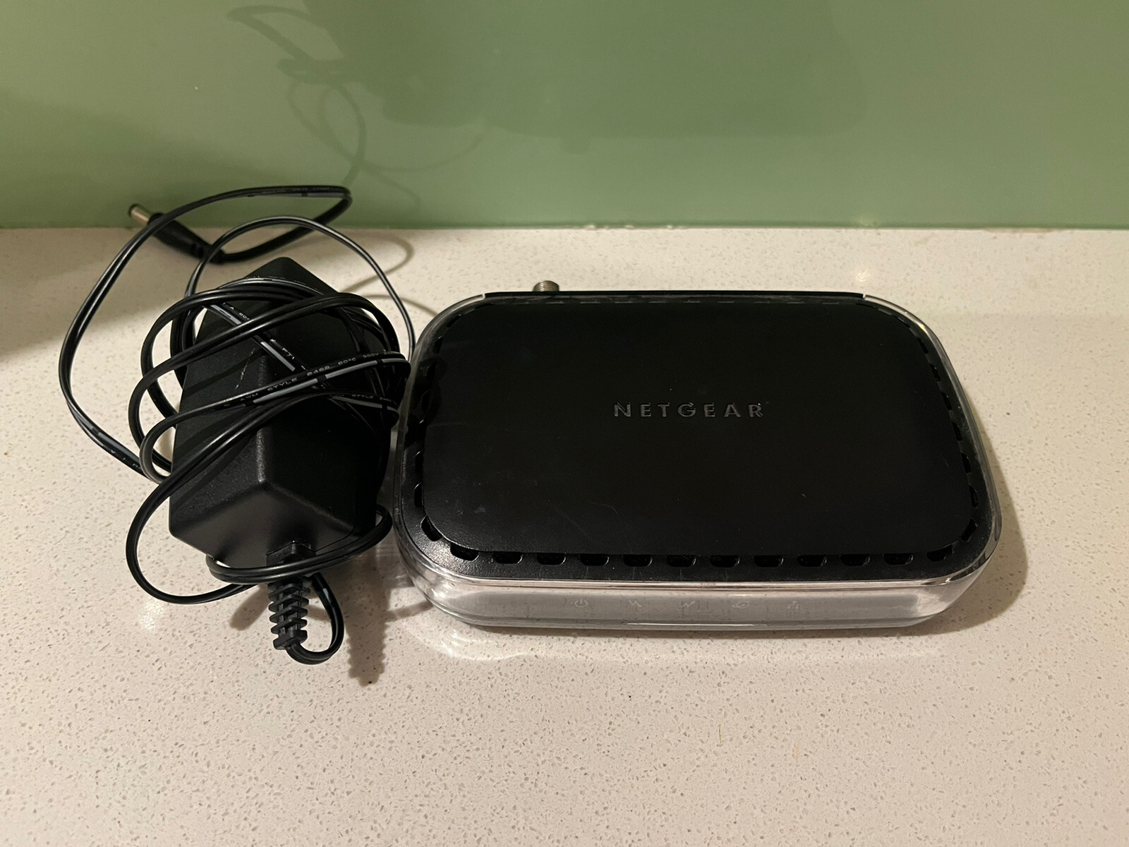 Netgear CM400 High Speed Cable Modem With Charger & Cable