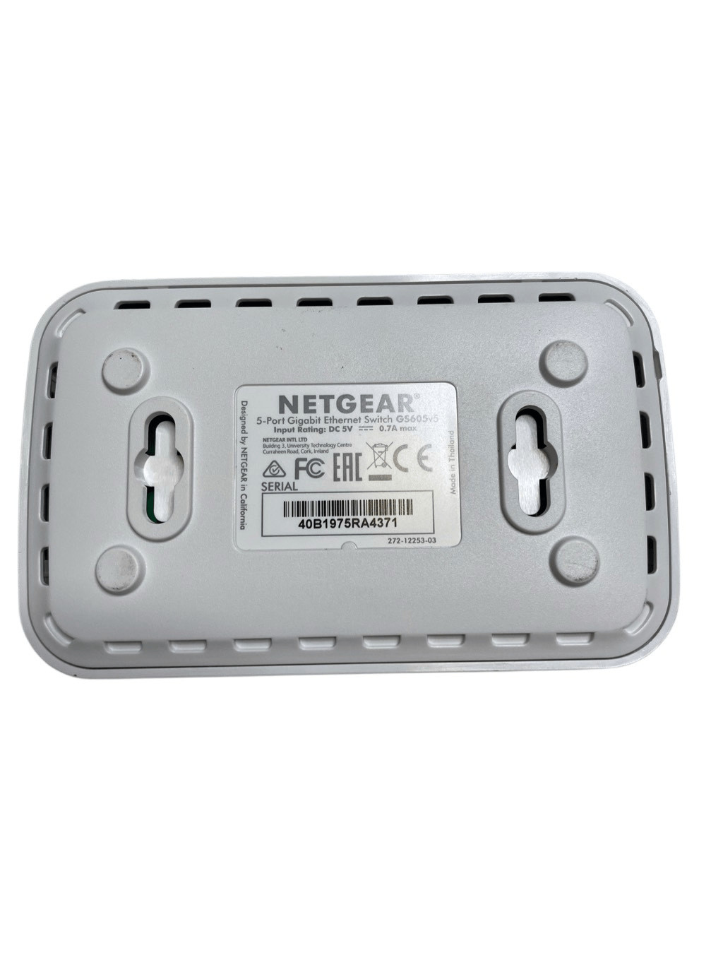 Netgear GS605 5 Port Gigabit Ethernet Switch With Power Adapter Ethernet Cord