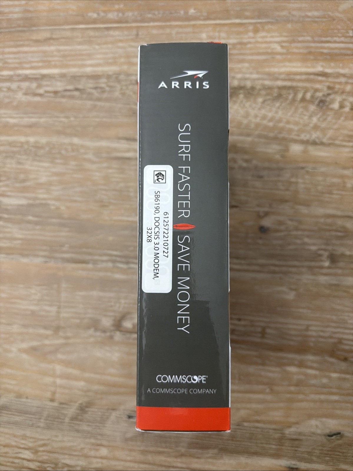 ARRIS Surfboard (32×8) CableModem, DOCSIS 3.0, – New Condition