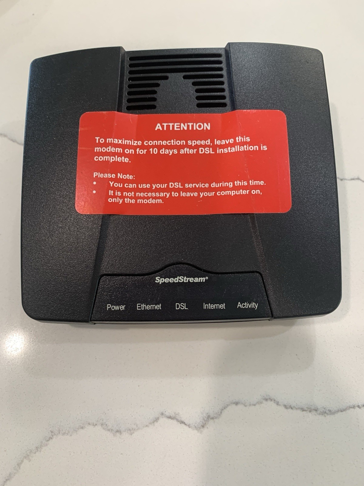 Siemens SpeedStream 4100 Ethernet ADSL Modem. Part #060–D1 41–812. Modem Only. ￼