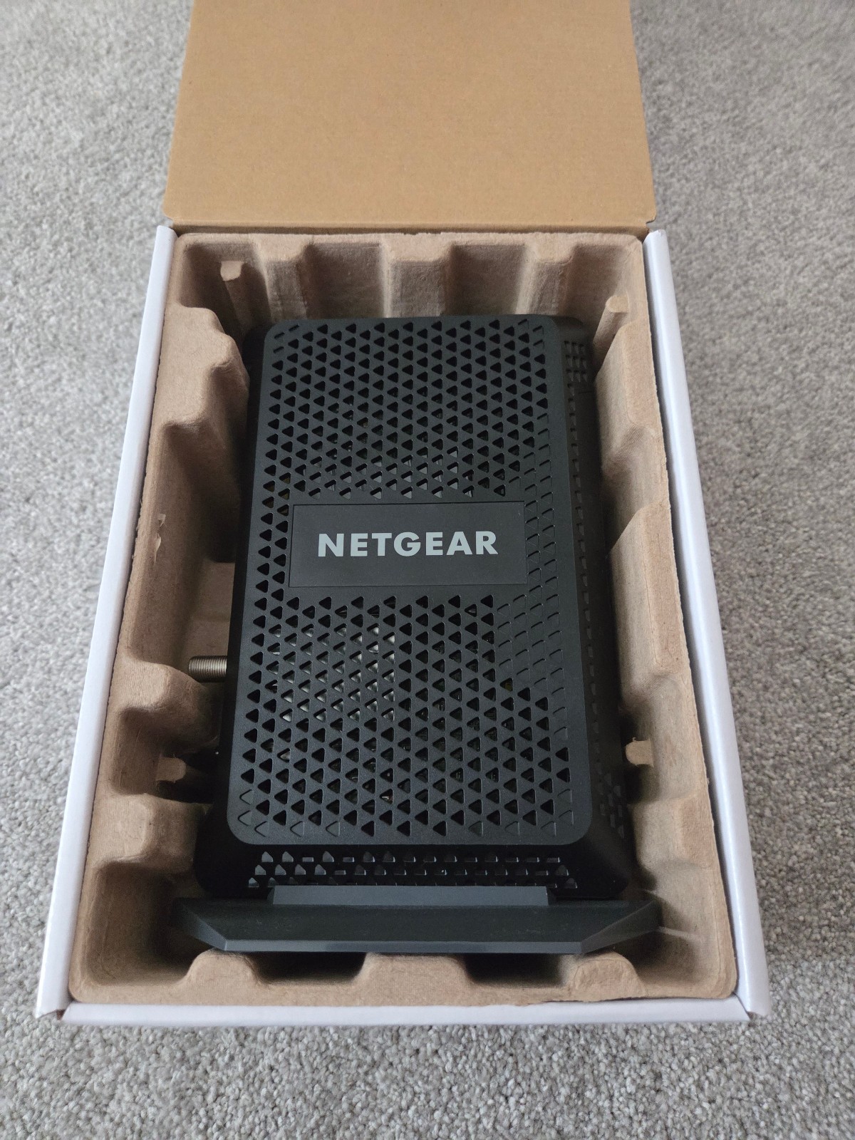 NetGear CM600 barely used
