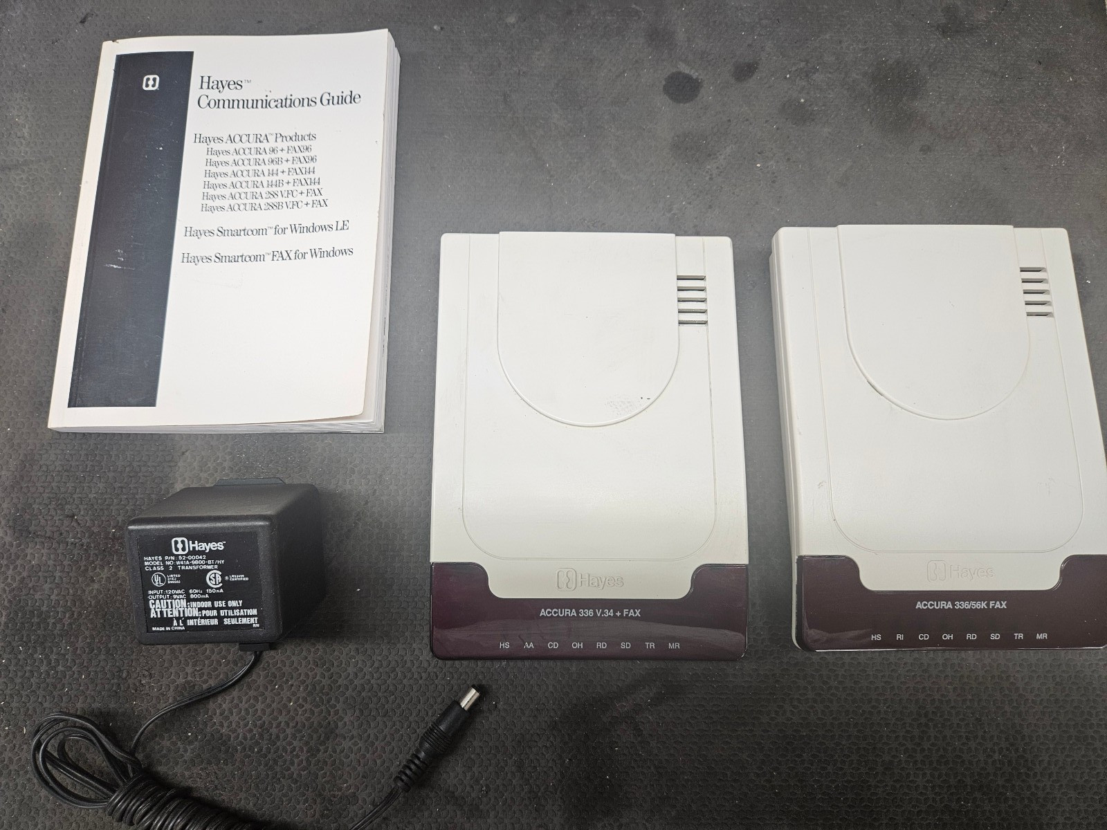 HAYES ACCURA 336 FAX MODEM ACCURA 336 V.34 + FAX (2 versions)