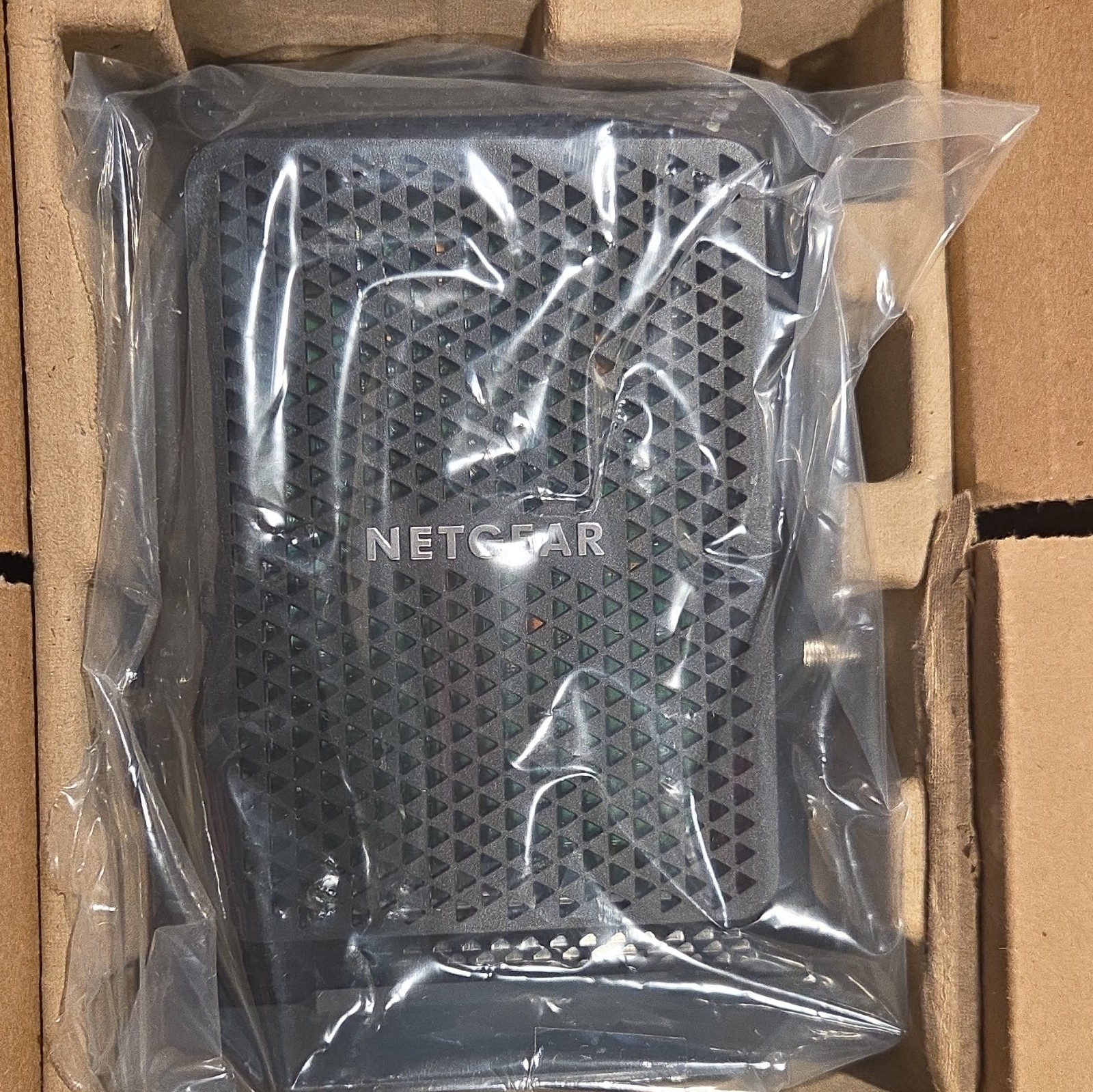 NETGEAR CM700 Cable Modem DOCSIS 3.0 1.4 Gbps Xfinity Black CM700-100NAR
