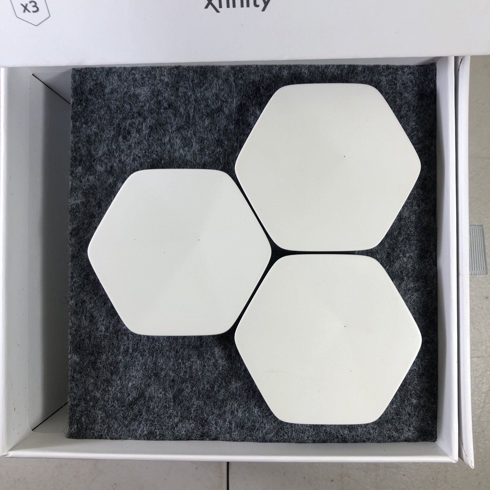 Xfinity XFI Pods Wifi Network Range Extender – White, Pack of 3 W/Box