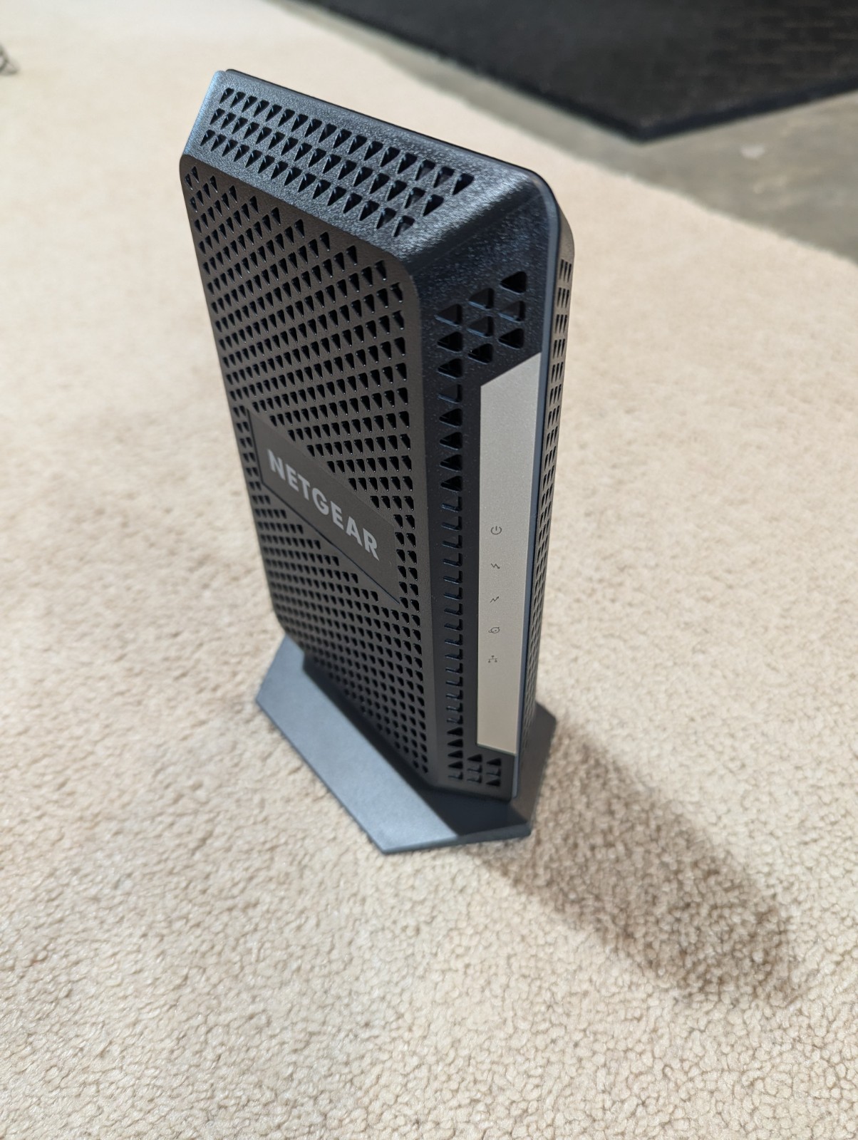 Netgear Nighthawk CM1000V2 Ultra-High Speed Modem DOCSIS 3.1 refurbished
