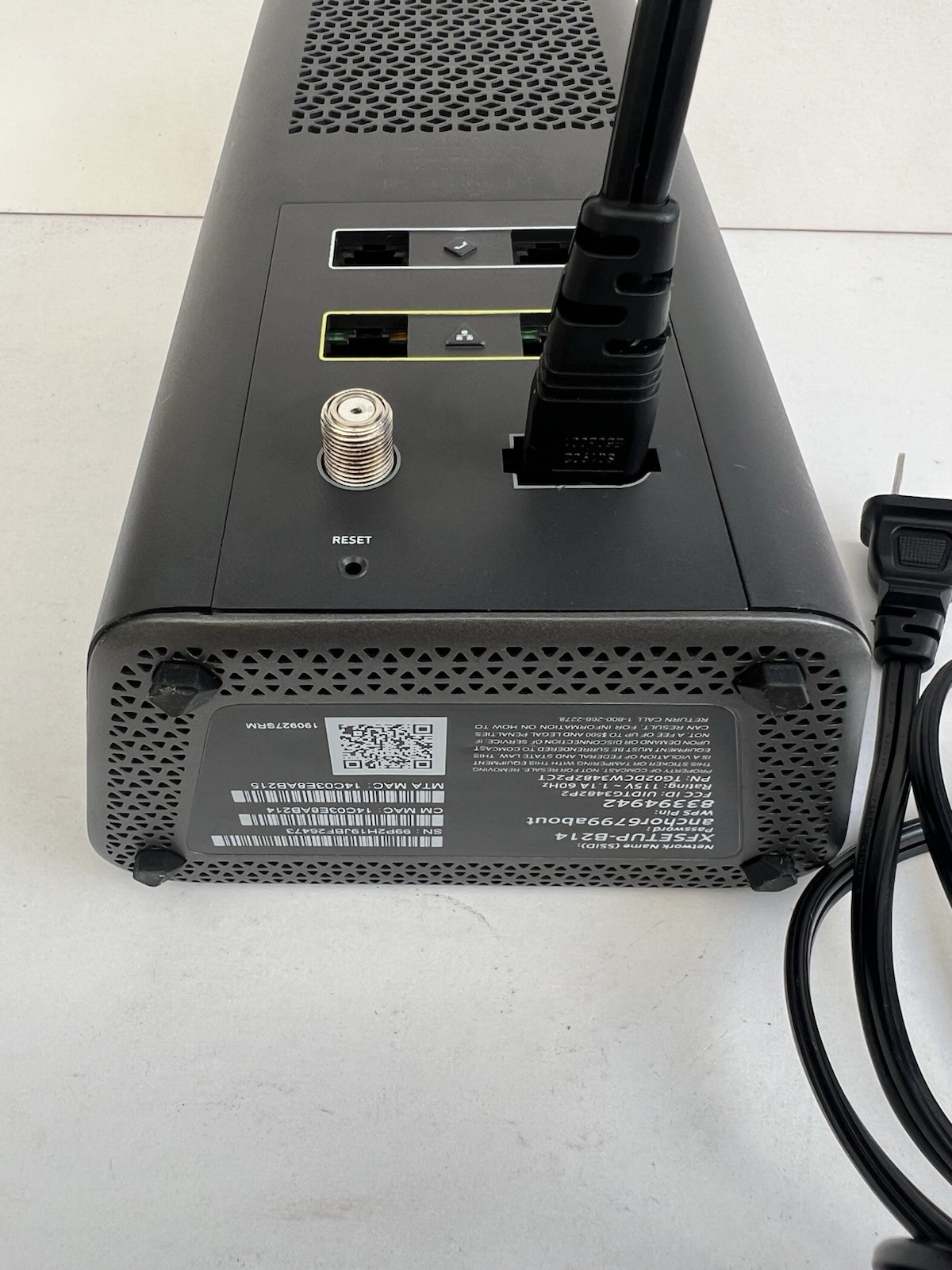 Xfinity XB6-T CGM4140COM Internet WiFi Router Modem with Power Cable