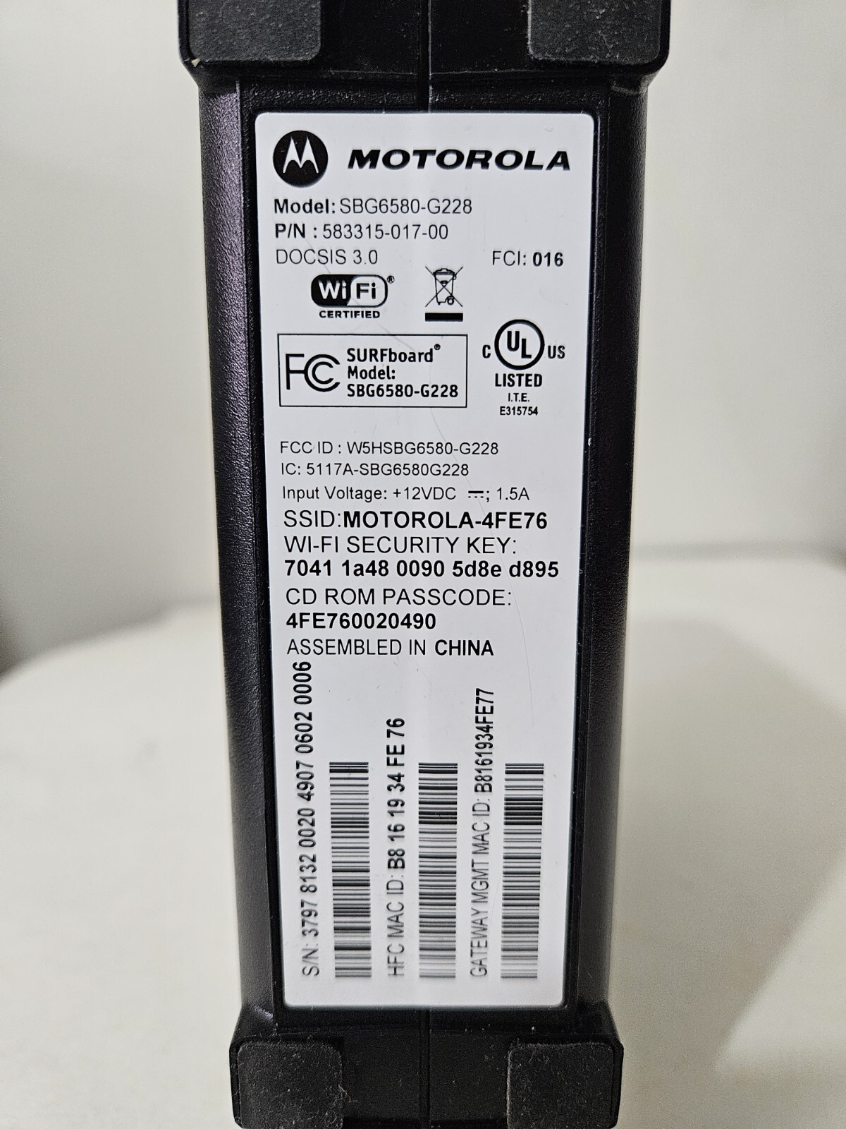 Motorola SBG6580-G228 SURFboard Black 4 LAN3.0 Wi-Fi Modem/Router