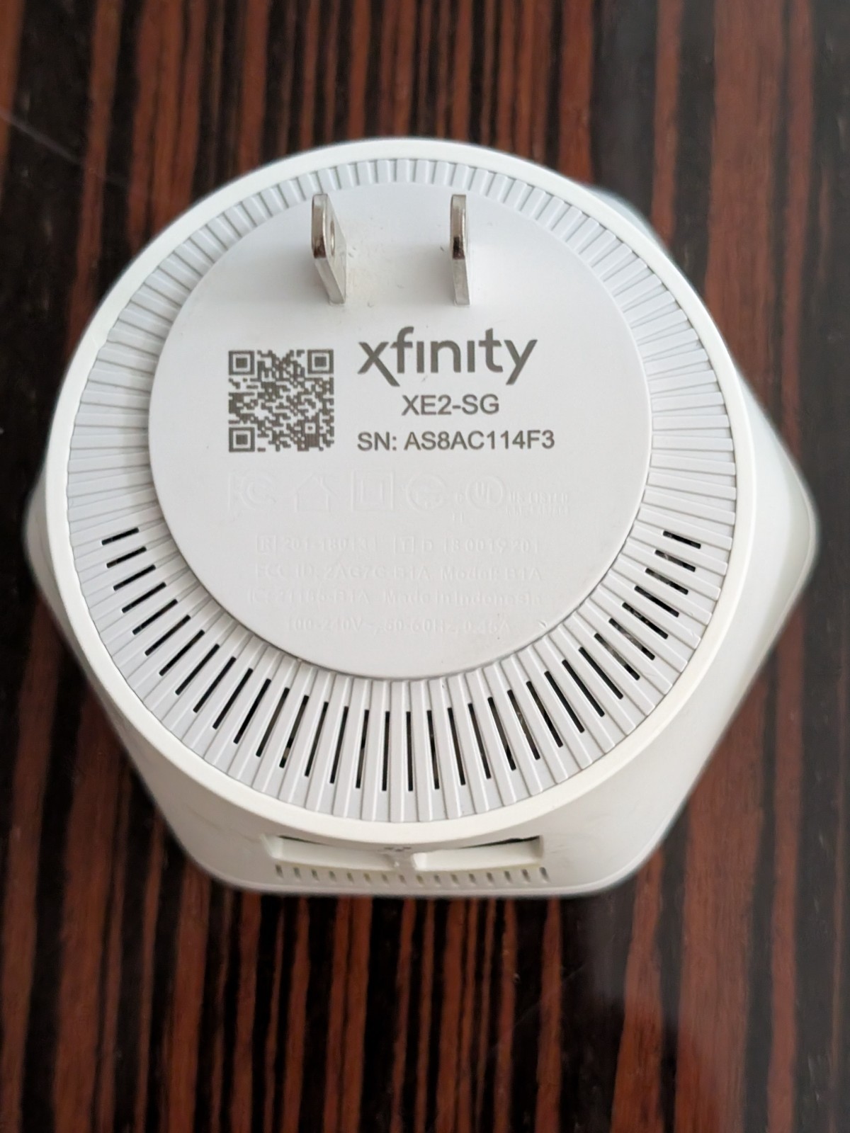 Xfinity Comcast xFi Pod 2nd Gen XE2-SG WiFi Tri-Band Network Extender 2-Pack