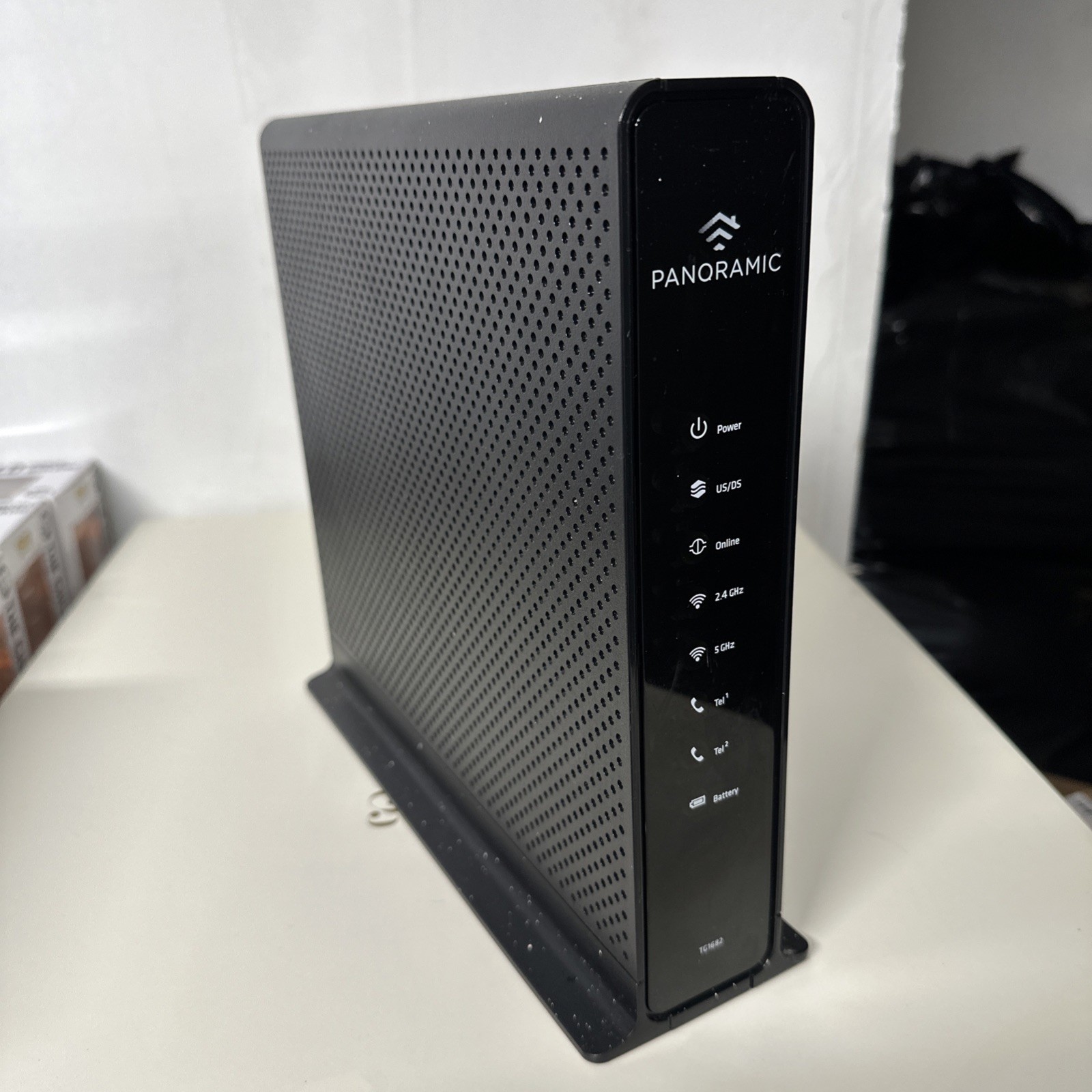 Arris TG1682G Dual-Band WiFi Telephone Cable Modem