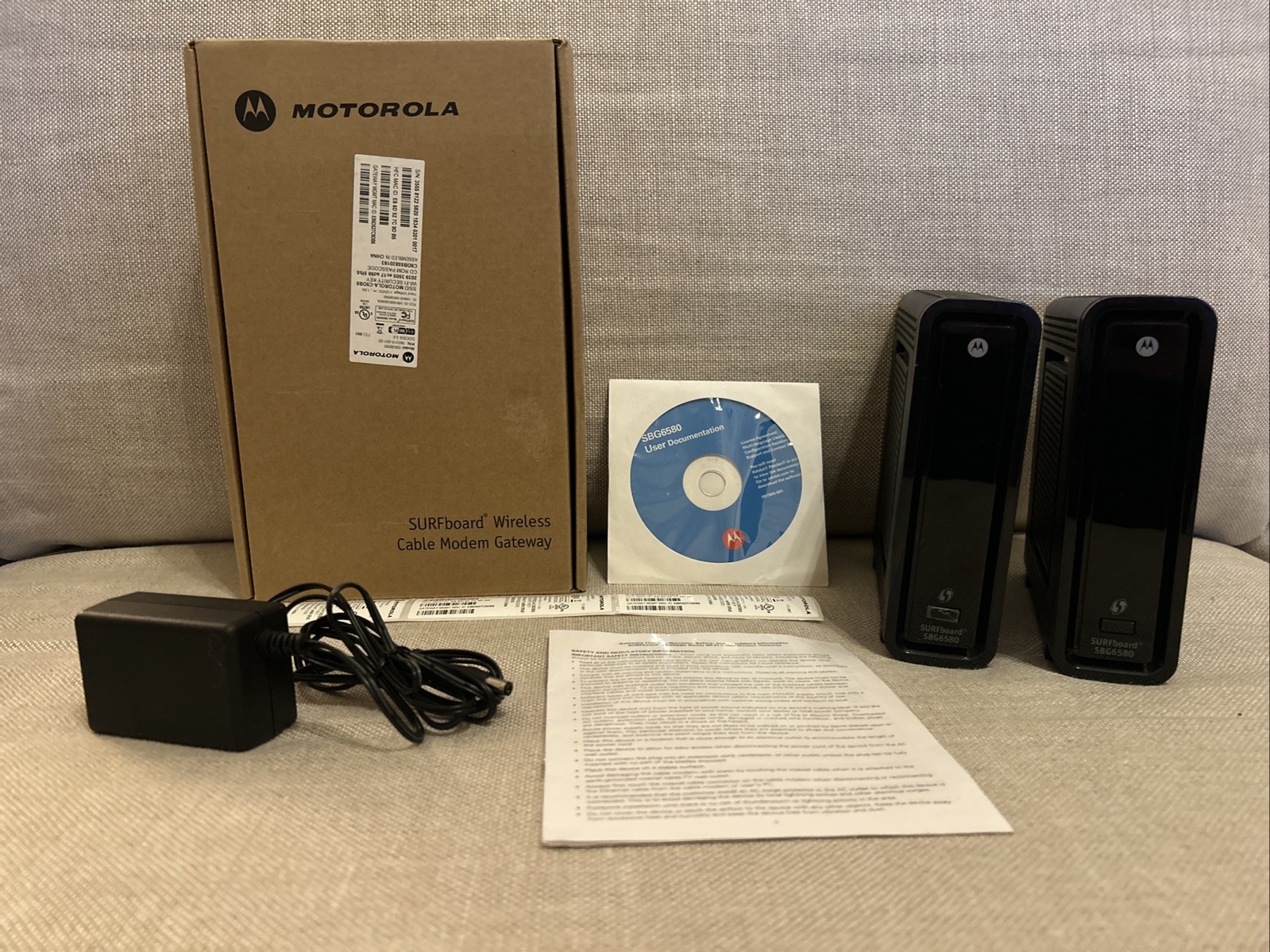 Motorola 4 Port SURFboard SBG6580 DOCSIS 3.0 Cable Modem Wi-Fi Router
