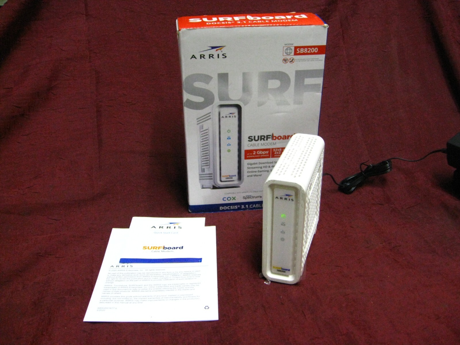 ARRIS SURFboard SB8200 Router DOCSIS 3.1 10 Gbps Cable Modem