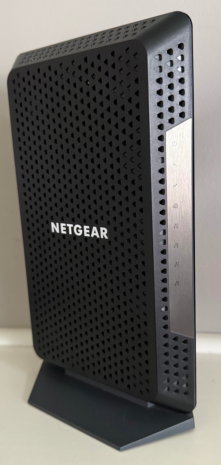 NETGEAR Nighthawk CM1200 DOCSIS 3.1 Cable Modem