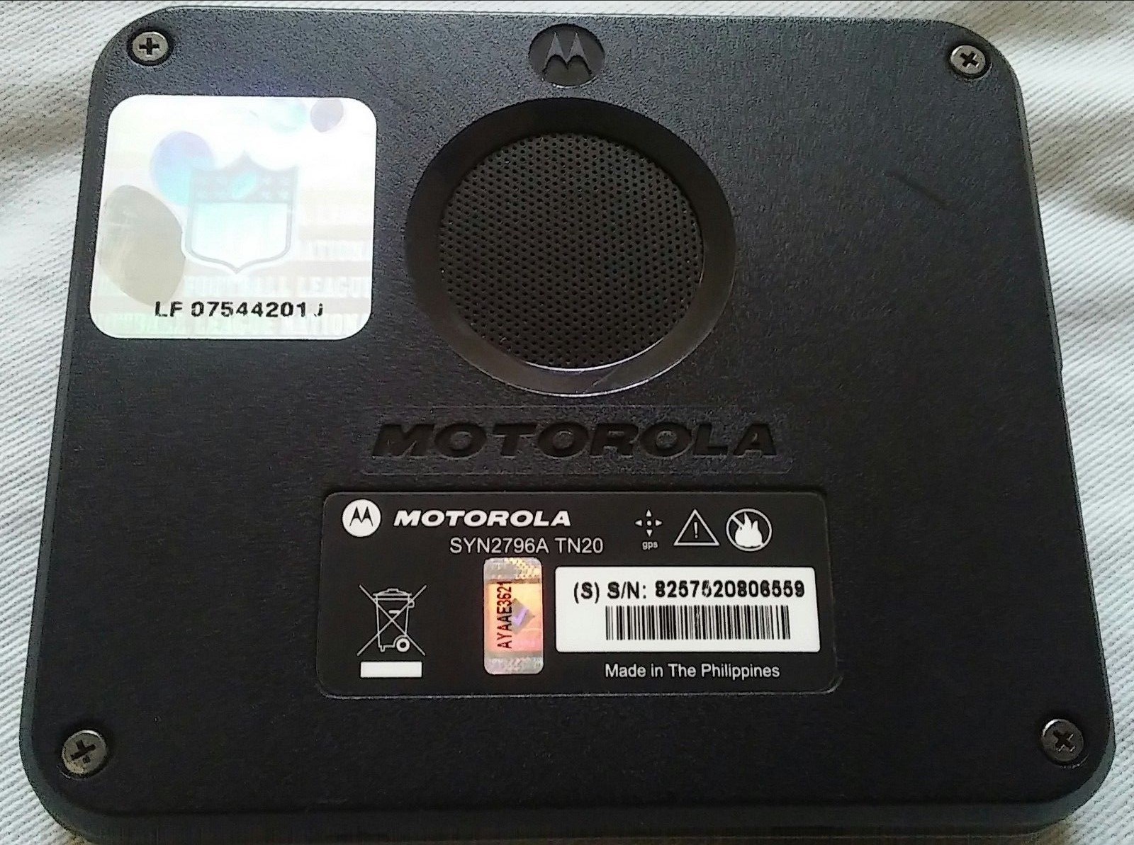 Motorola GPS, Windshield Mount & USB Charger