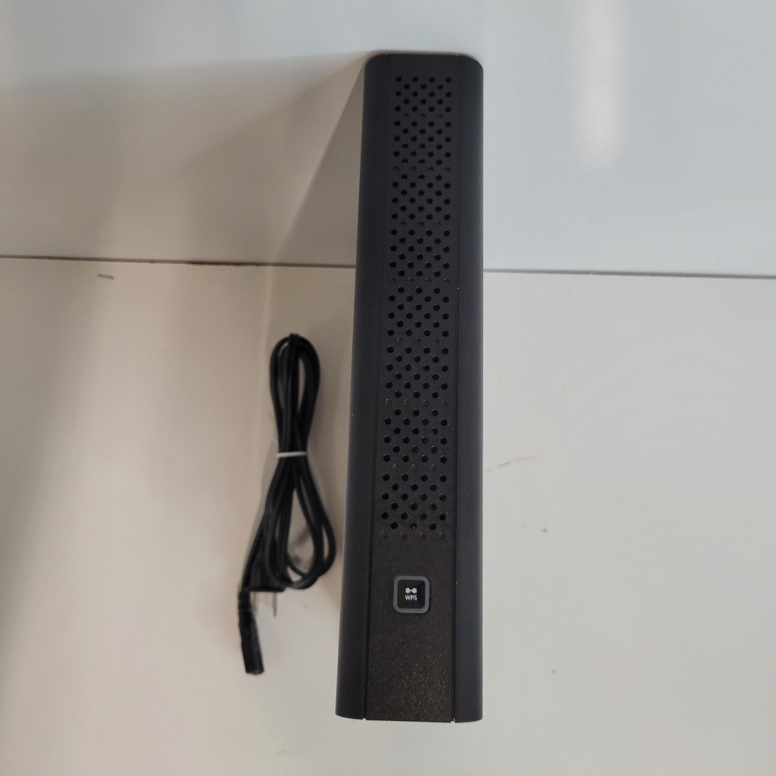 Arris Panoramic TG1682G Dual-Band WiFi Cable Modem