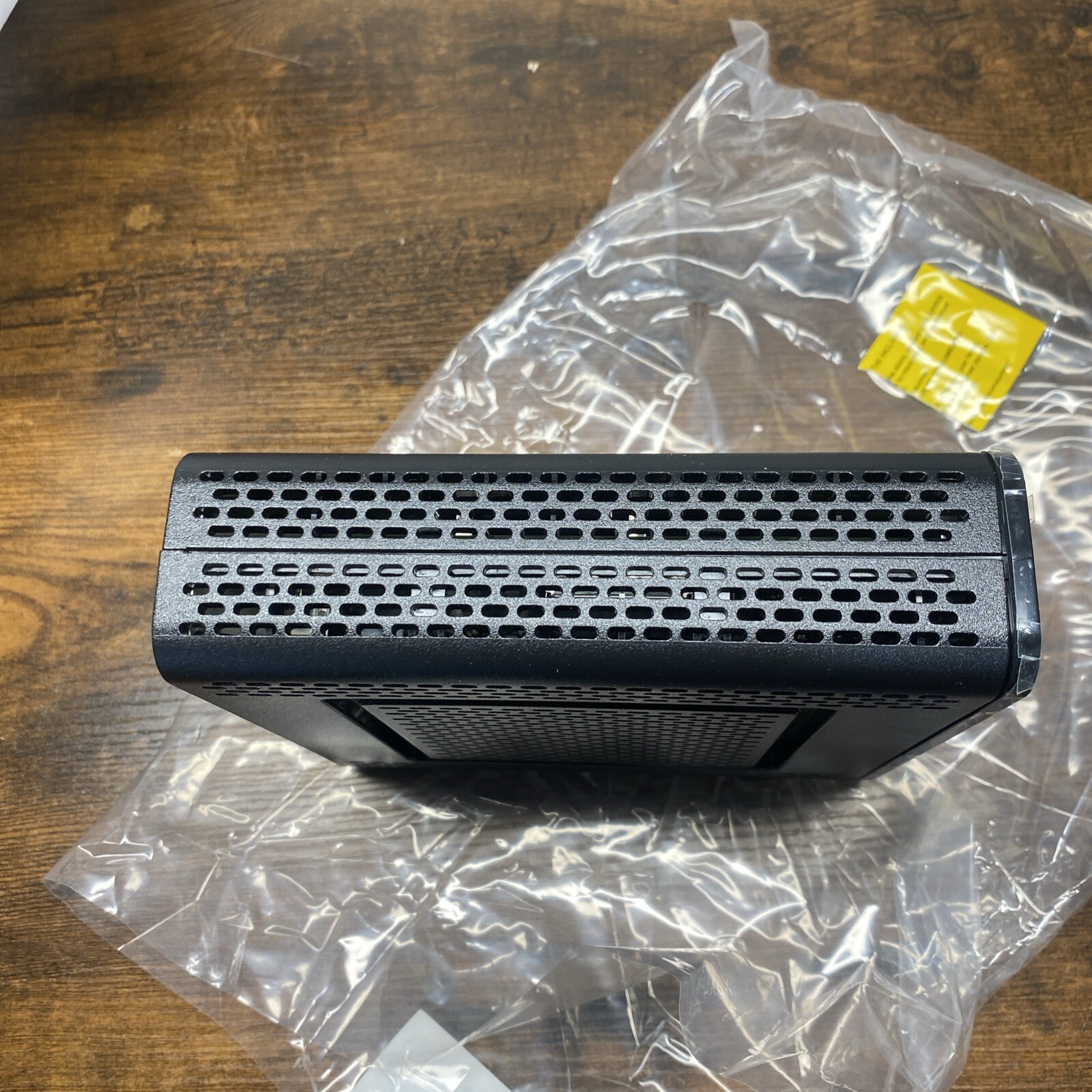 ARRIS SURFboard SBG10 Dual Band AC1600 Docsis 3 WIFI Cable Modem & Router In One