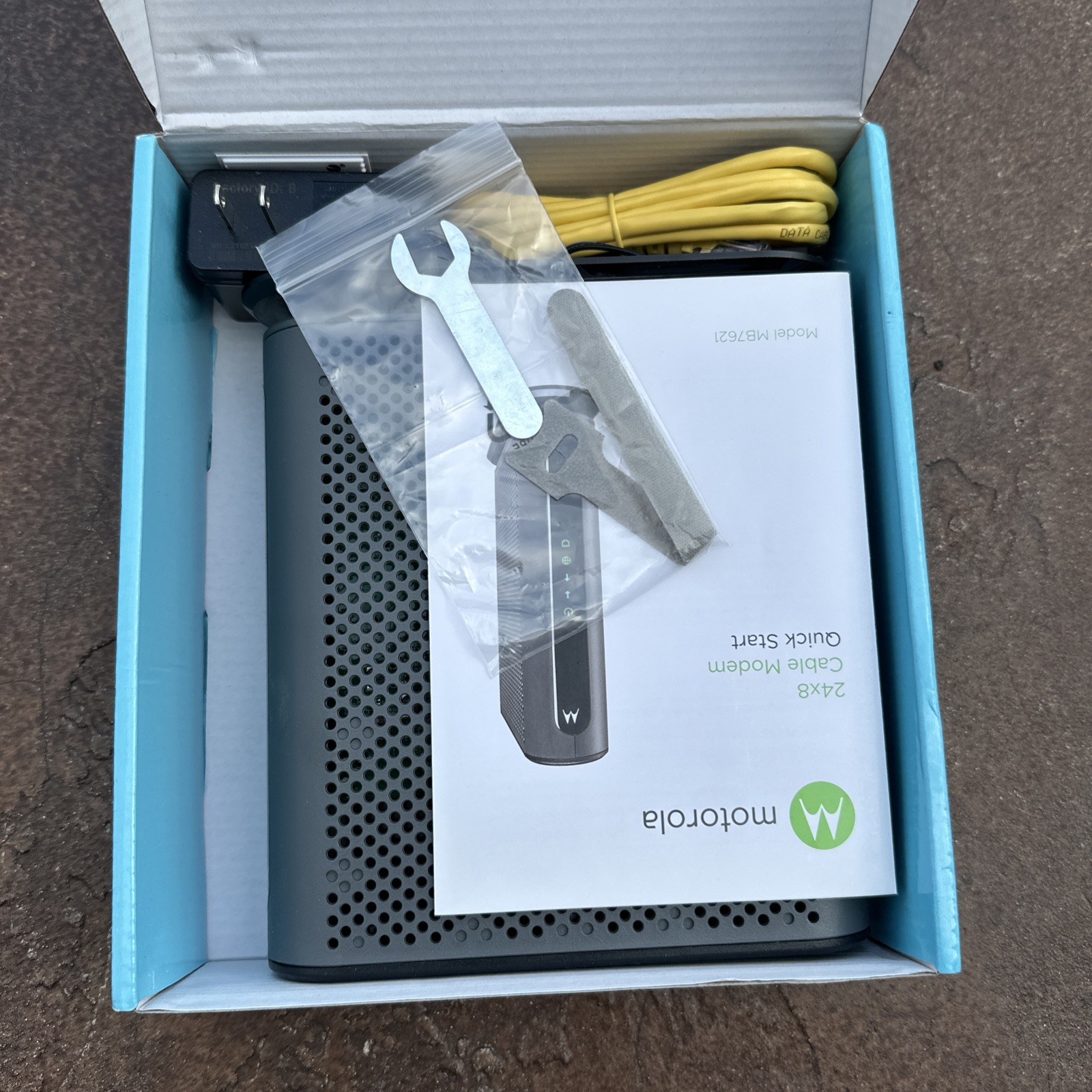 Motorola MB7621 1802 V1.0 Modem 1000 MBPS 24×8 Cable ~ Brand New