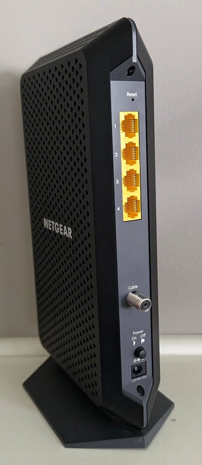 NETGEAR Nighthawk CM1200 DOCSIS 3.1 Cable Modem