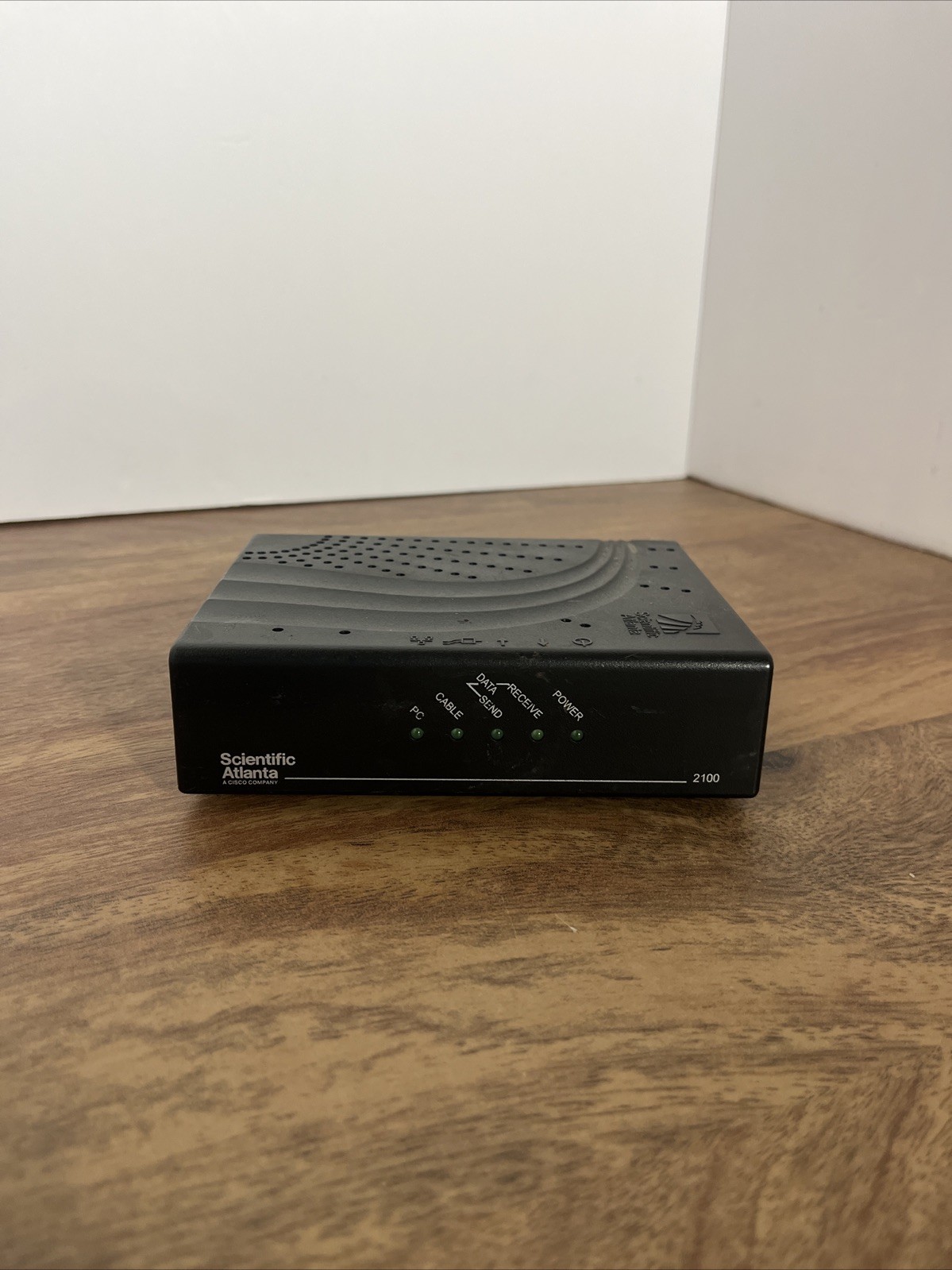 Cisco Scientific Atlanta DPC 2100 R2 Cable Modem Used