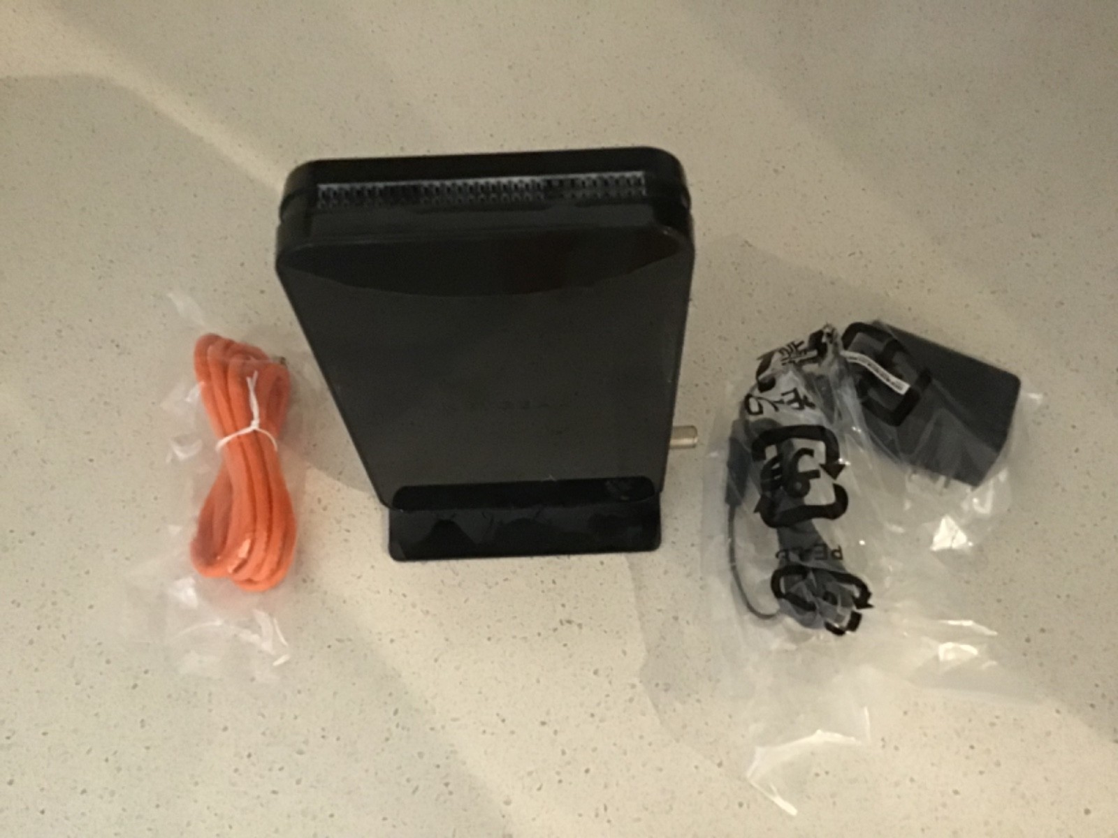 New Netgear cable modem DOCSIS 3.0 Compatible with major Internet providers