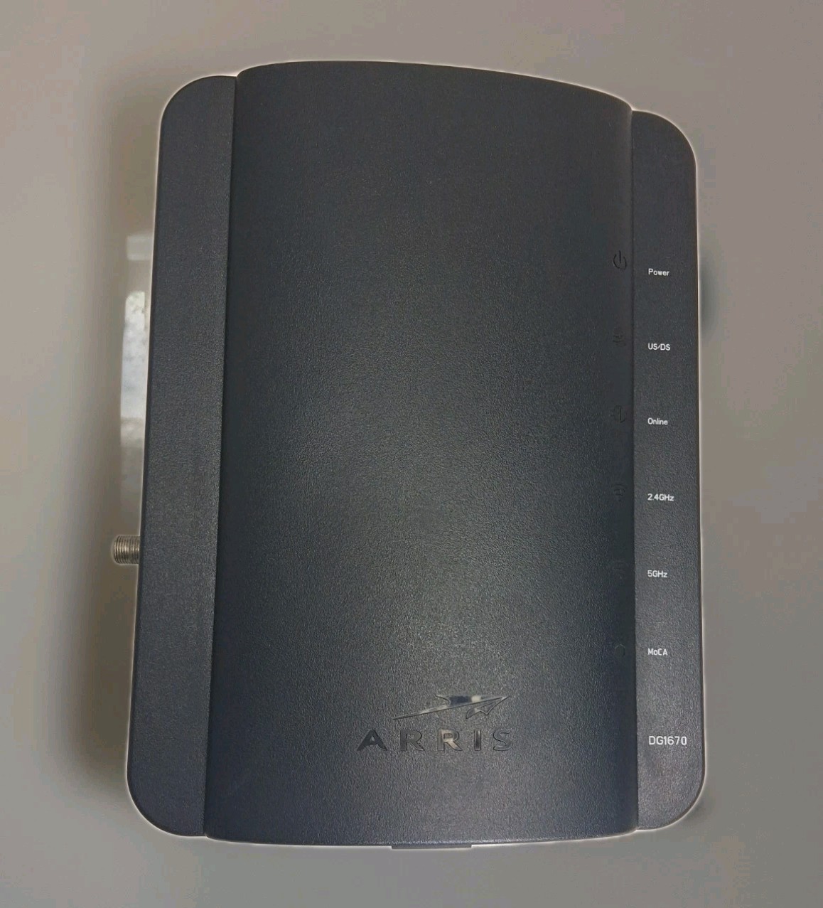ARRIS SURFboard AC1750 Cable Modem WiFi Router Combo DOCSIS 3.0 Open Box