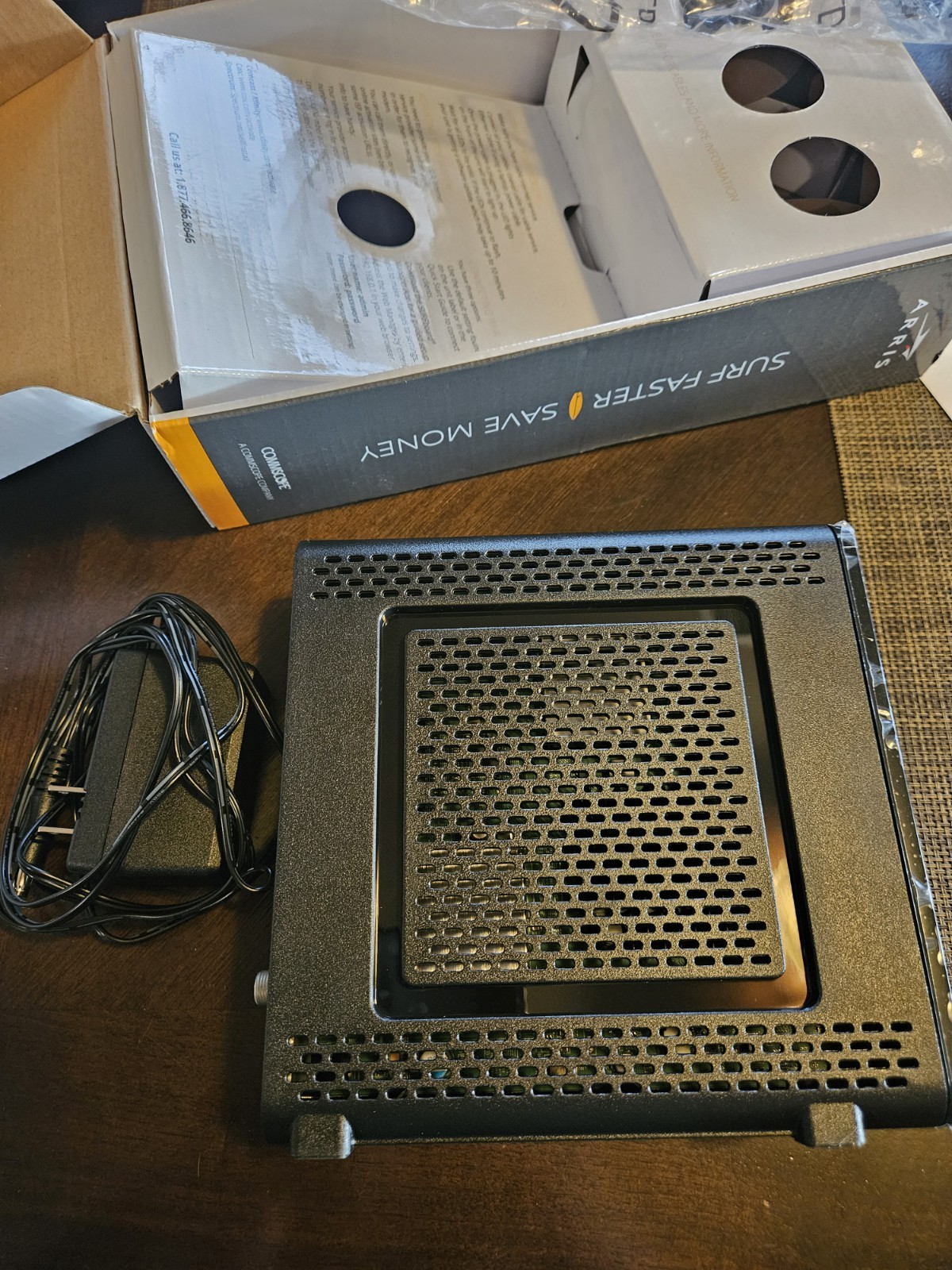ARRIS SURFboard SBG10 DOCSIS 3.0 Cable Modem AC1600 Dual Band Wi-Fi Router – NEW