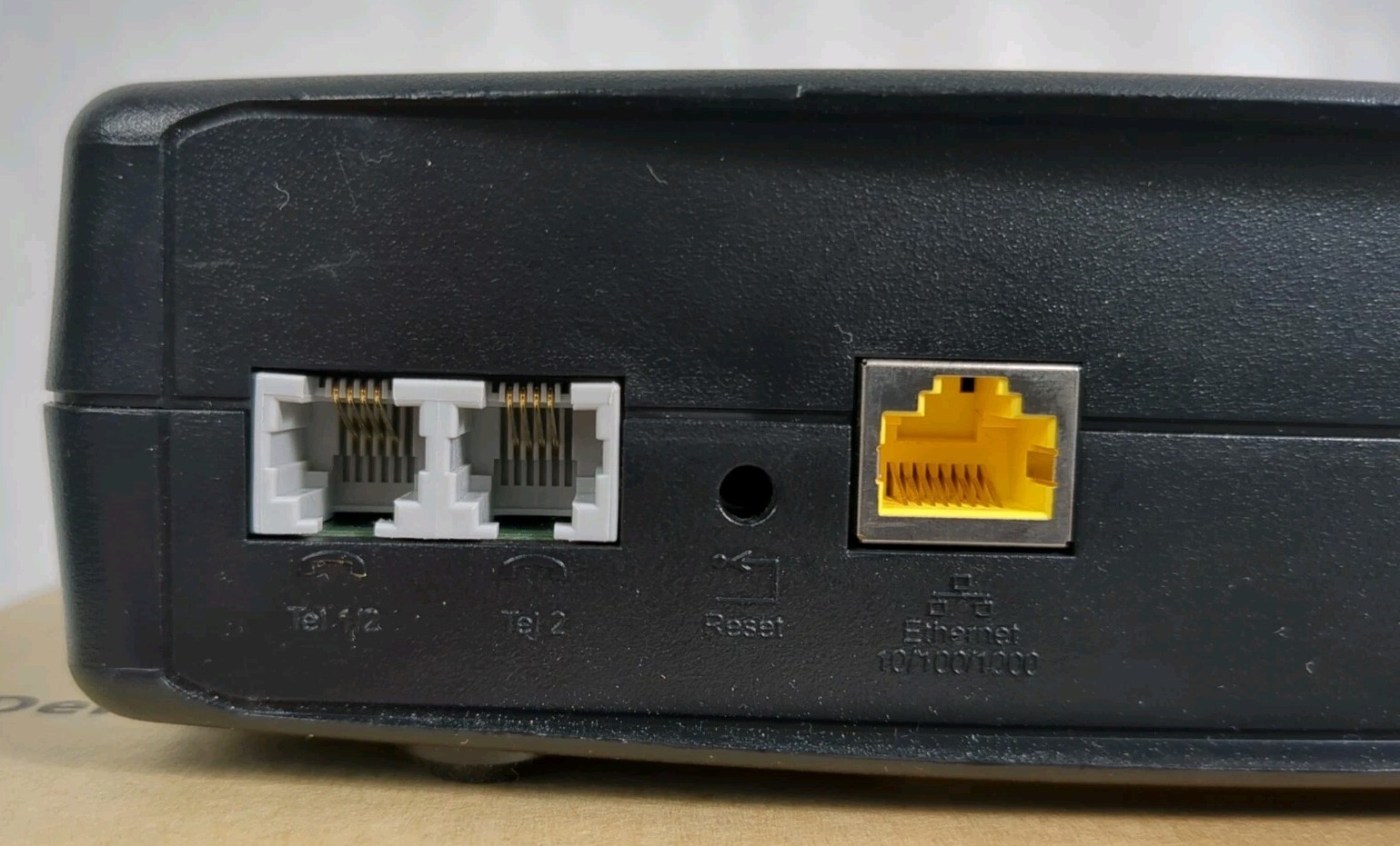 ARRIS Touchstone TM822G DOCSIS 3.0 8×4 Telephony Modem – Black | Tested/Works!