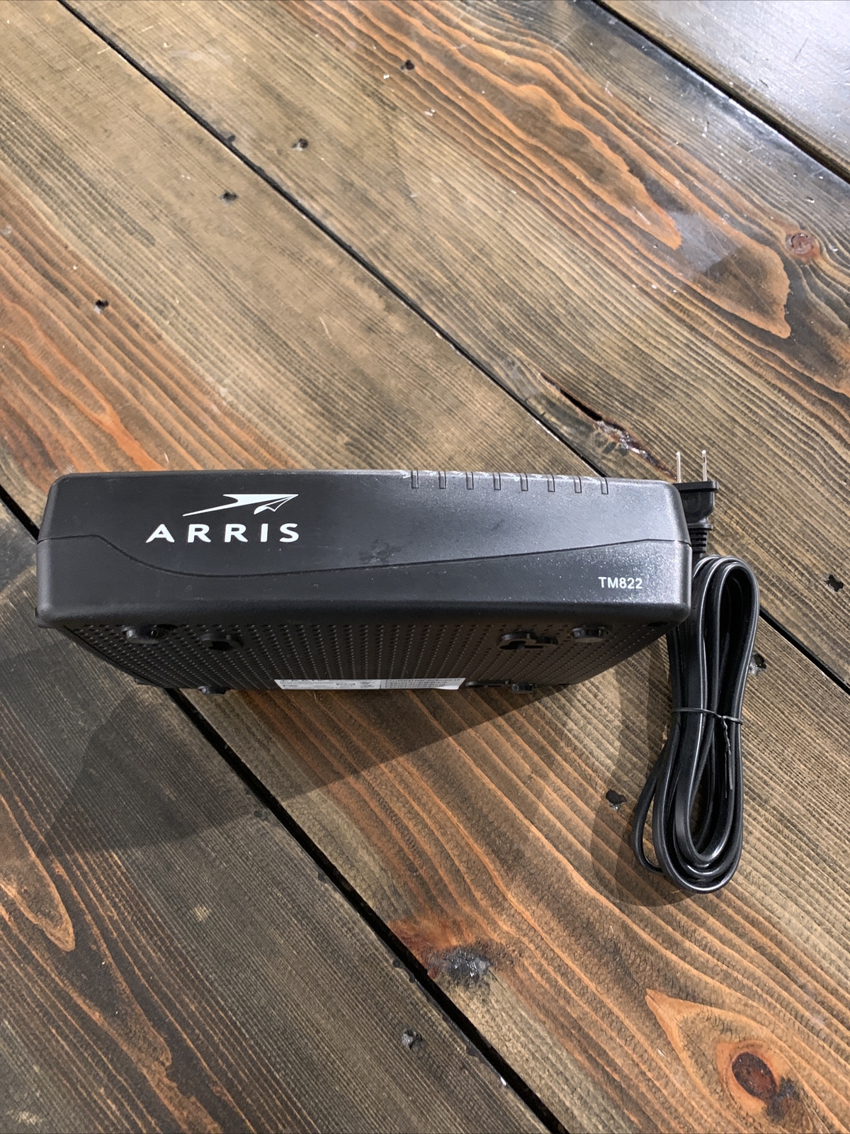ARRIS Touchstone TM822G DOCSIS 3.0 8×4 Telephony Modem – Black