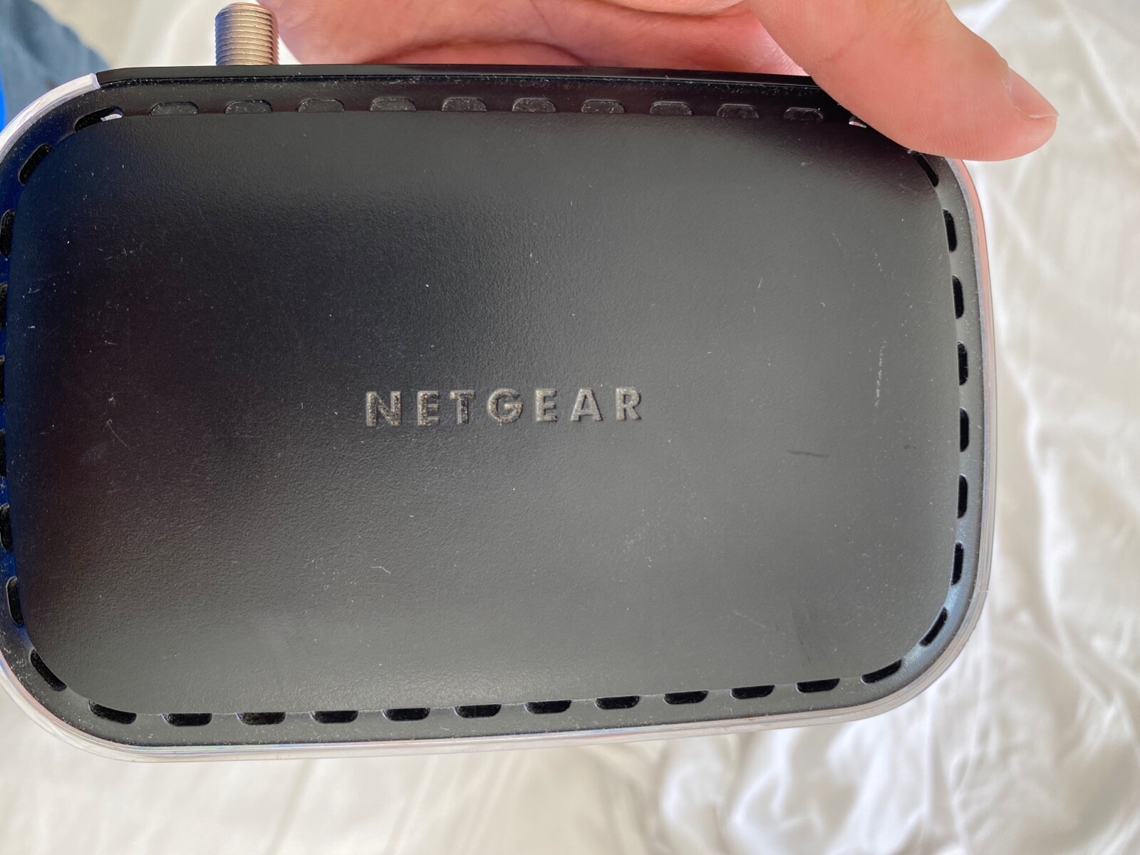 NETGEAR CM400-1AZNAS 100 Mbps Modem