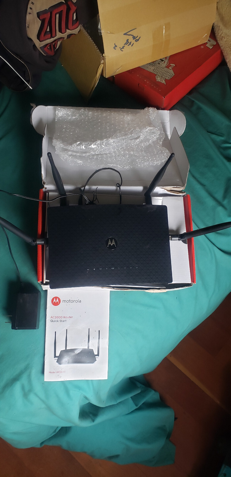MOTOROLA AC2600 4×4 WiFi Smart Gigabit Router Extended Range Model MR2600 O23