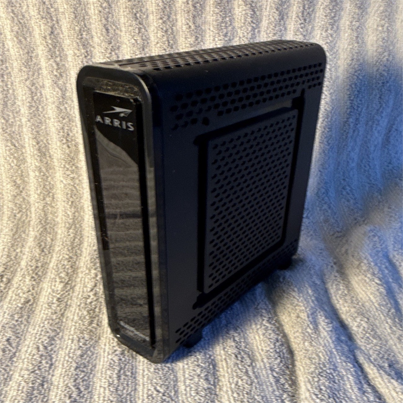 ARRIS SBG10 DOCSIS 3.0 Cable Modem WiFi Router Combo 800 Mbps Black