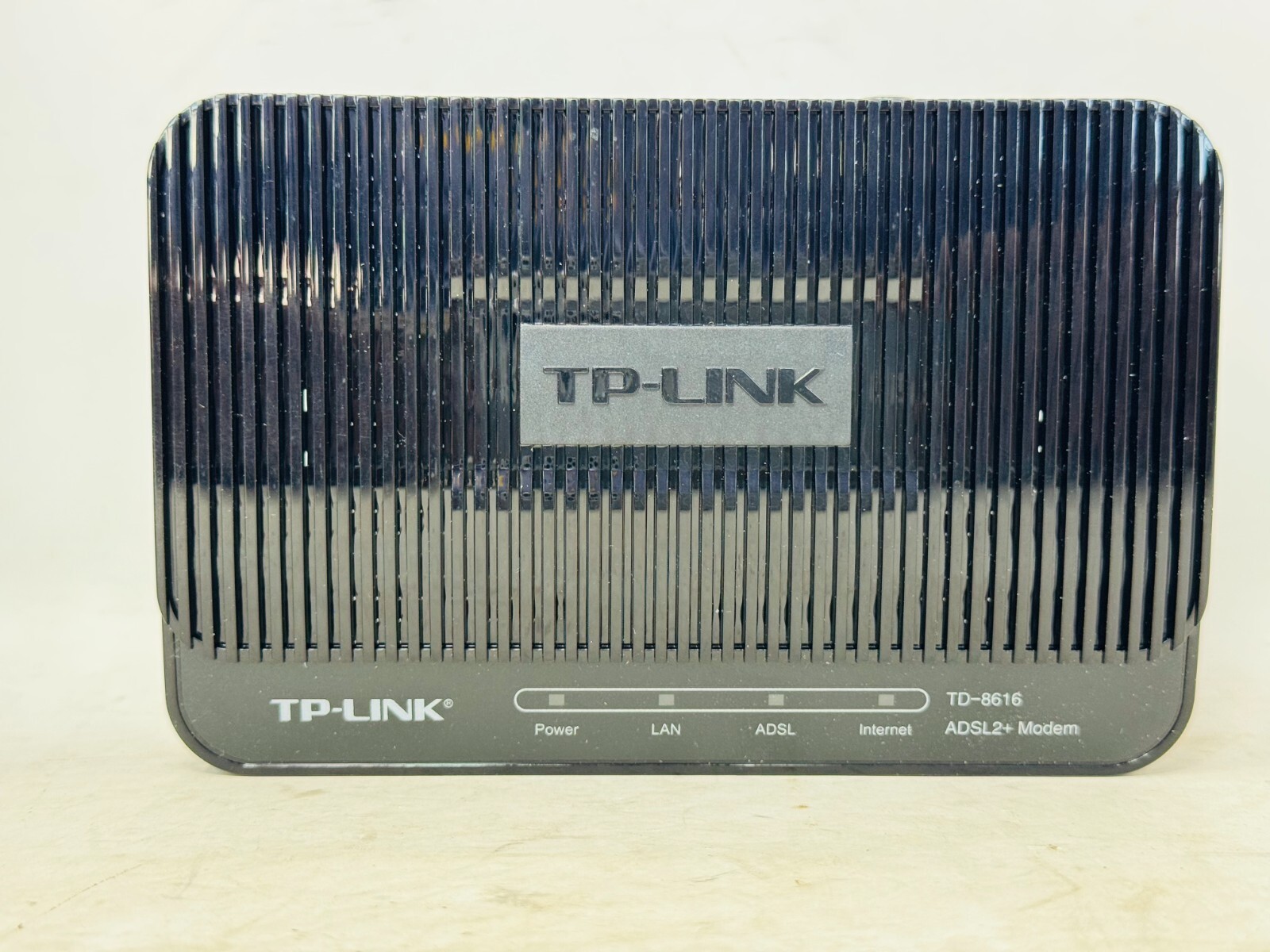 TP-Link ADSL2 + Modem 24 Mbps Downstream Bandwidth TD-8616 Open Box