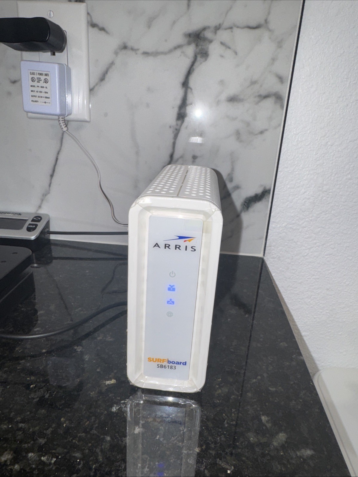 SURFboard SB6183 DOCSIS 3.0 Cable Modem Max Speed 686 Mbps