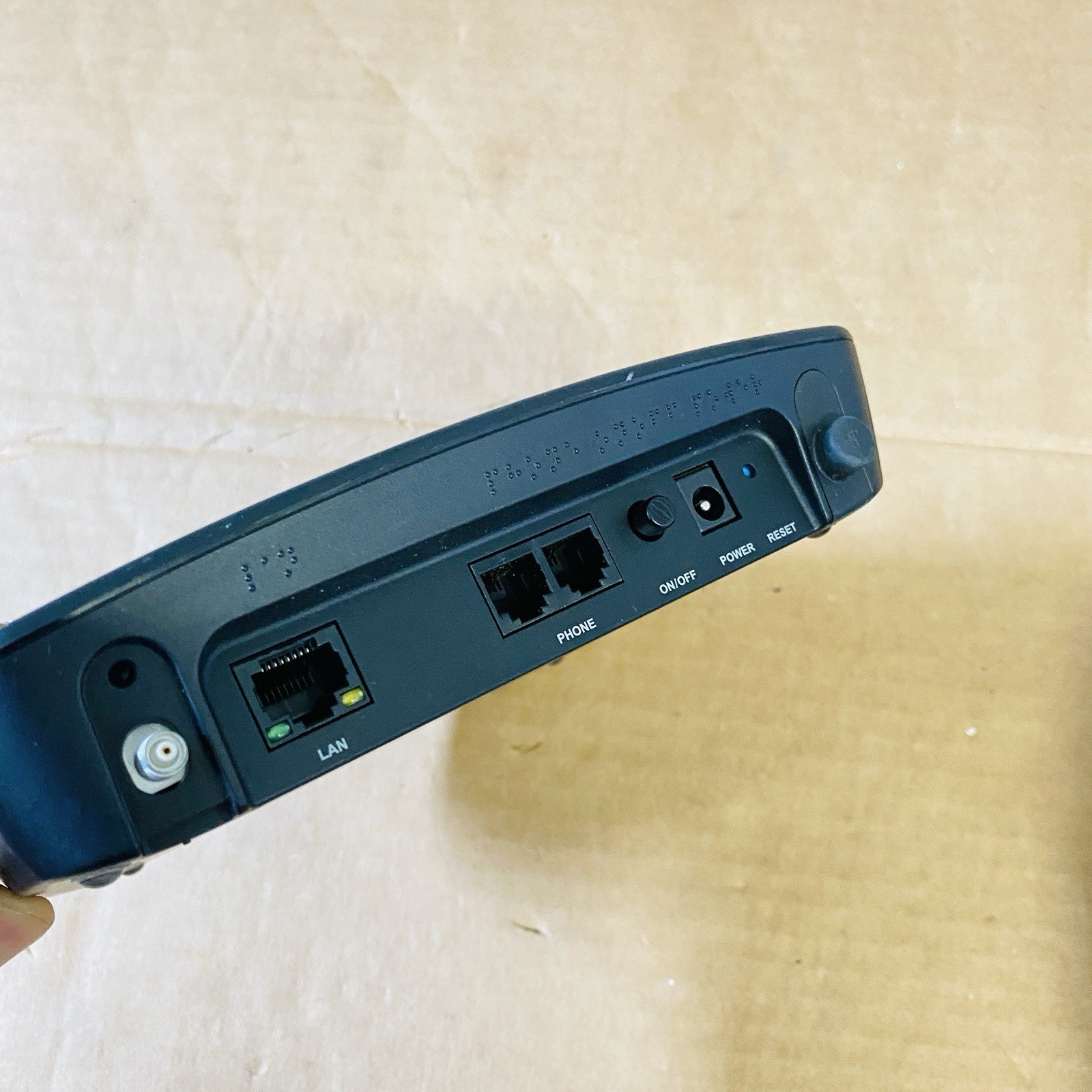 ATT Wireless Internet Modem IFWA-40 Hotspot Black (AT&T) With Power Supply