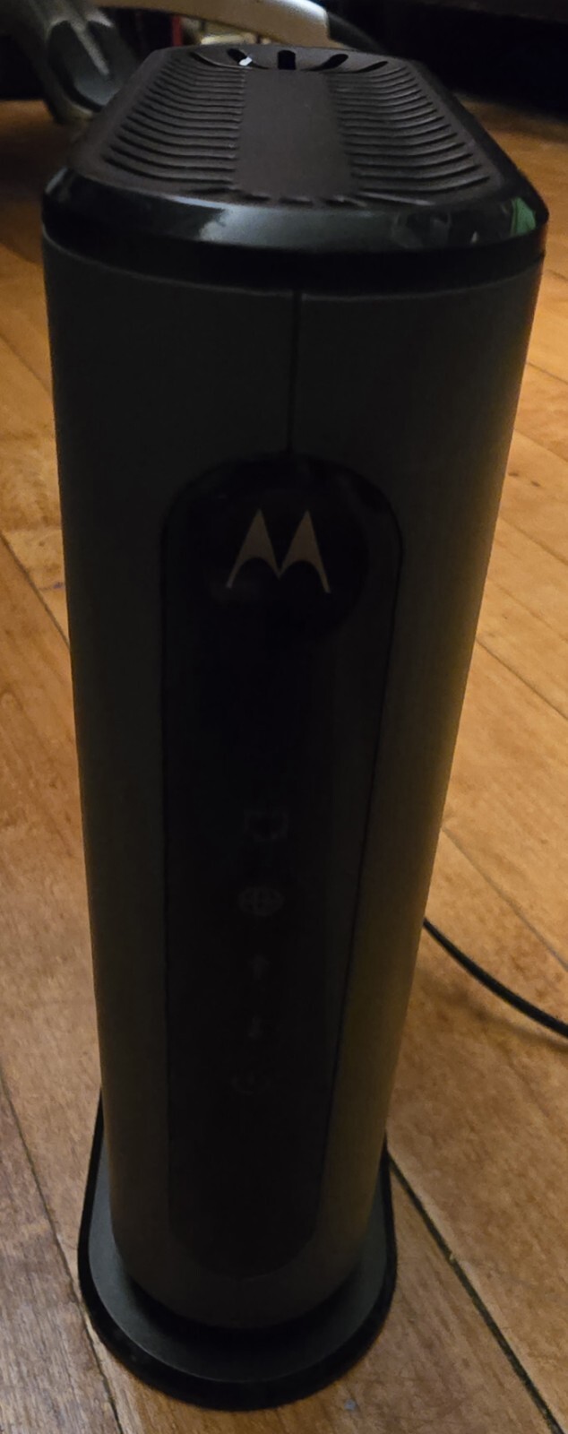 Motorola MB7420 16×4 D3.0 Cable Modem W/Power Supply No Nox