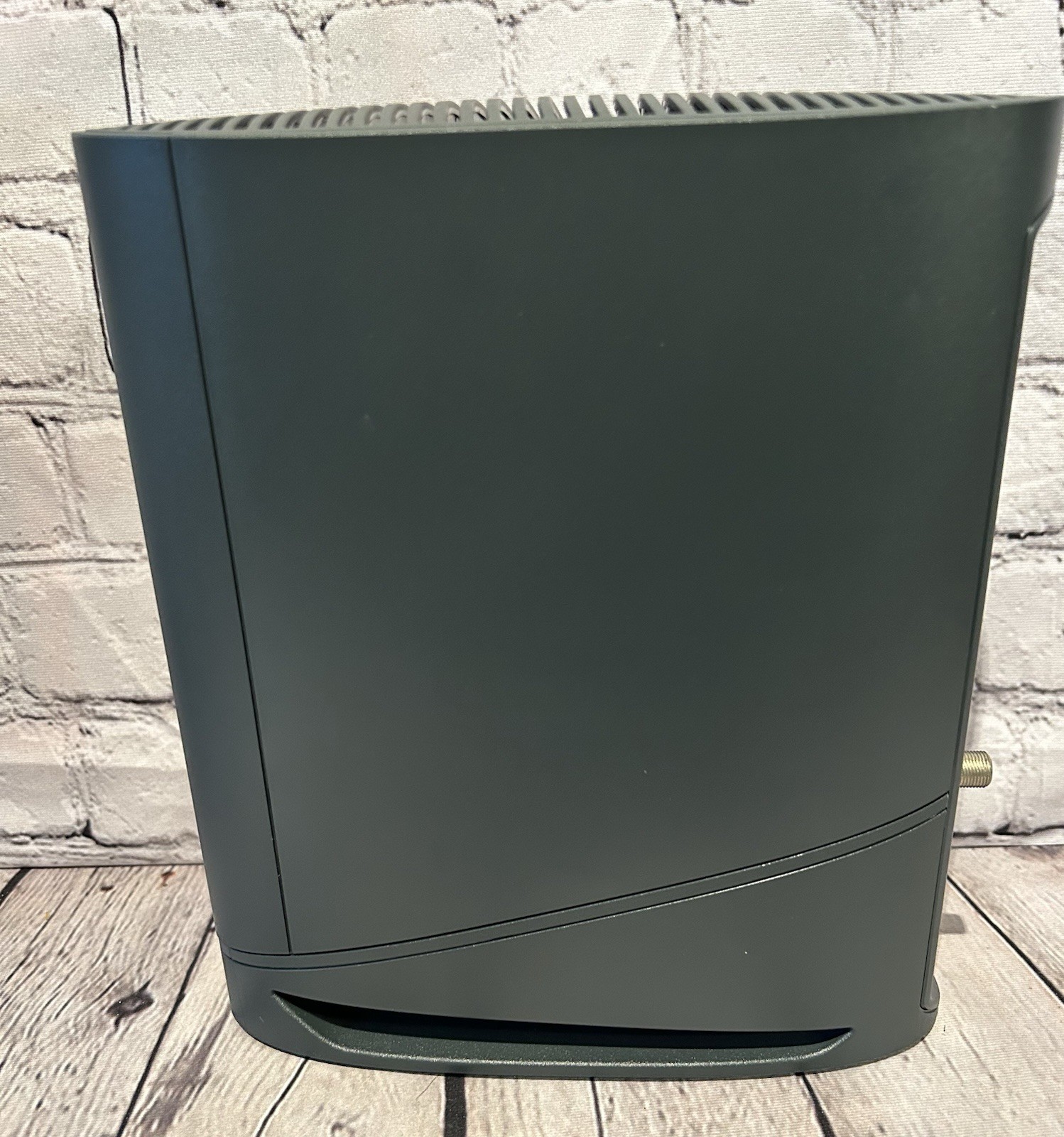 ARRIS Surfboard G34 DOCSIS 3.1 Gigabit Cable Modem & Wi-Fi 6 Router AX3000